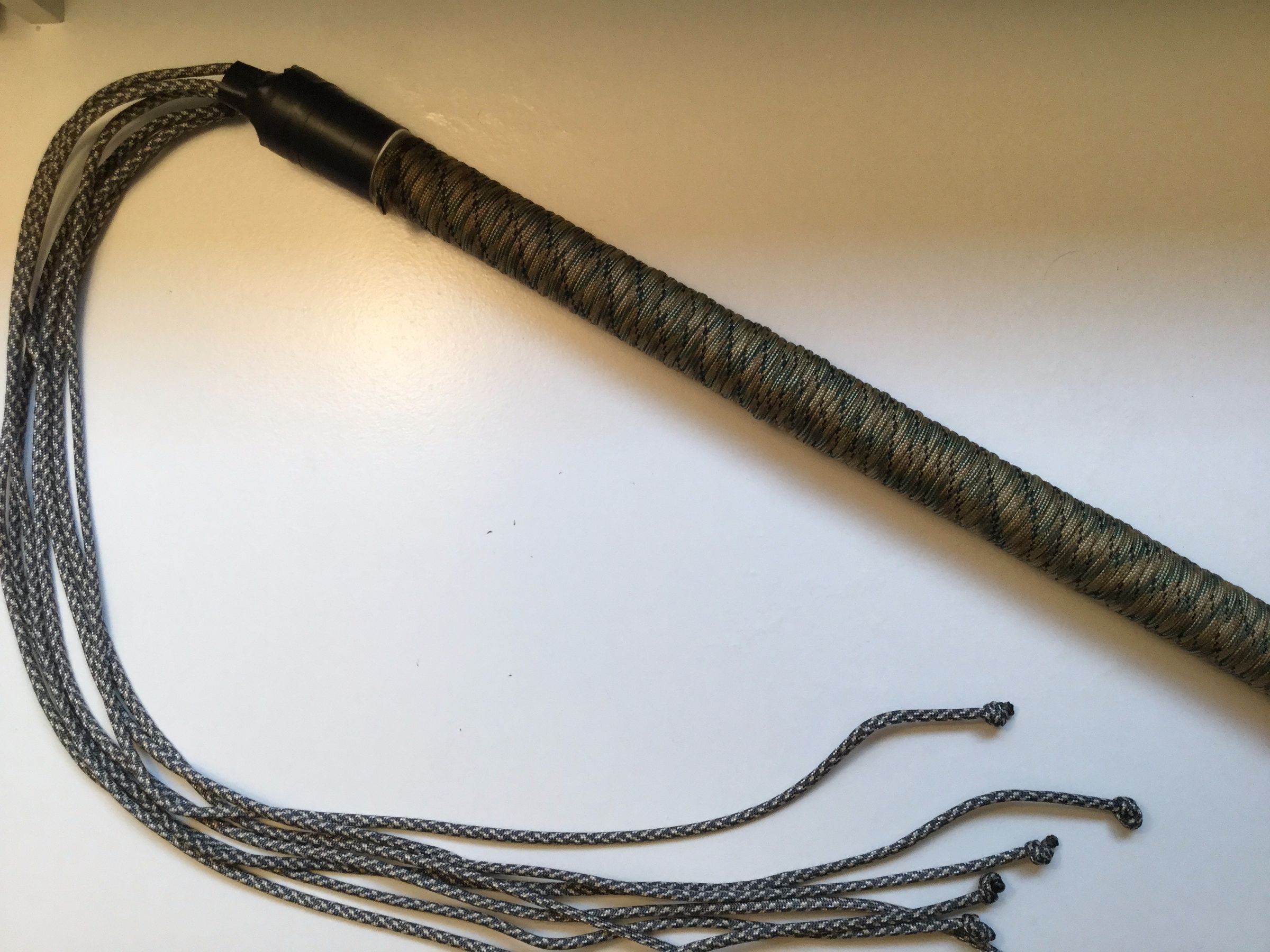 Easy Paracord Cat O Nine Tails Whip Full Instructions Tutorial Instructables