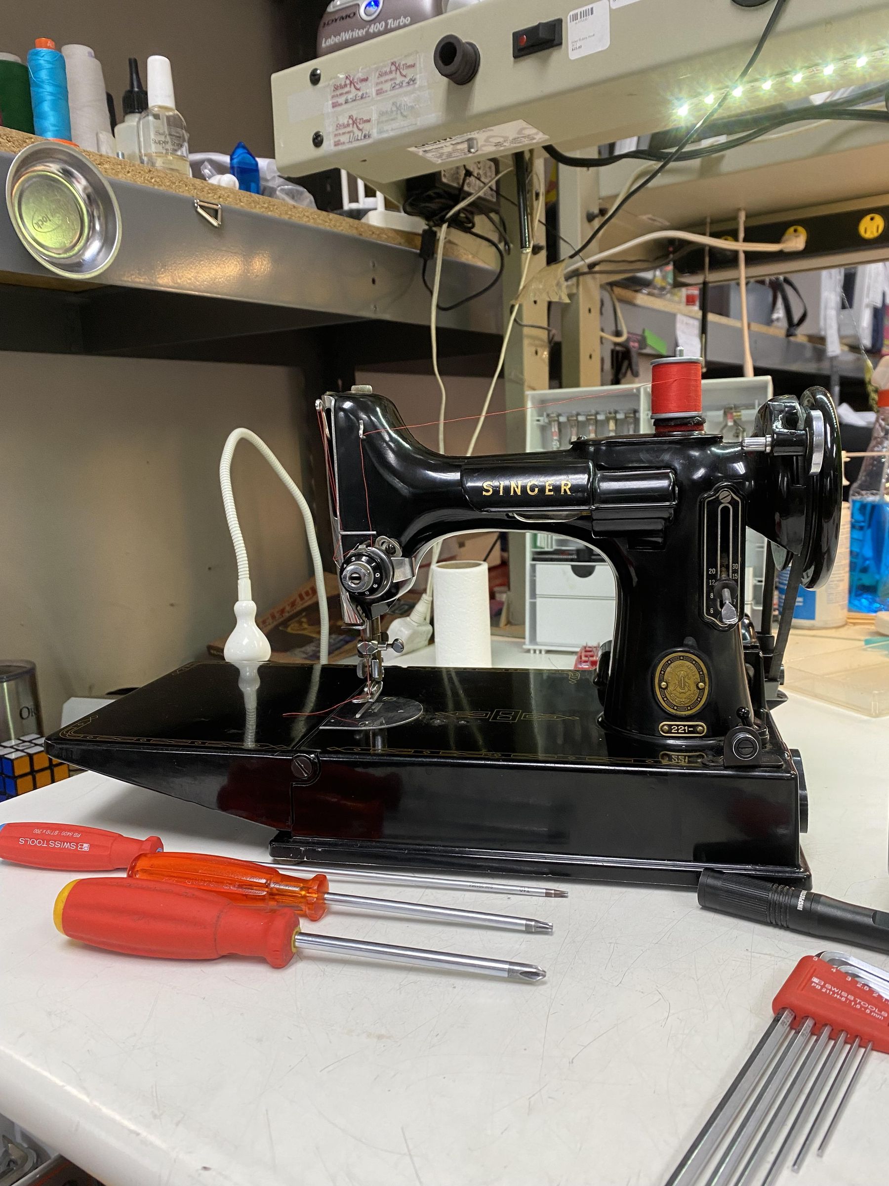 How to Timing Your Sewing Machine 4 Steps (with Pictures) Instructables