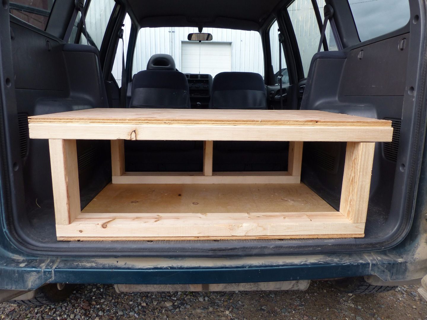 Toyota Rav4 by Weekday / Camper by Weekend. : 6 Steps (with 