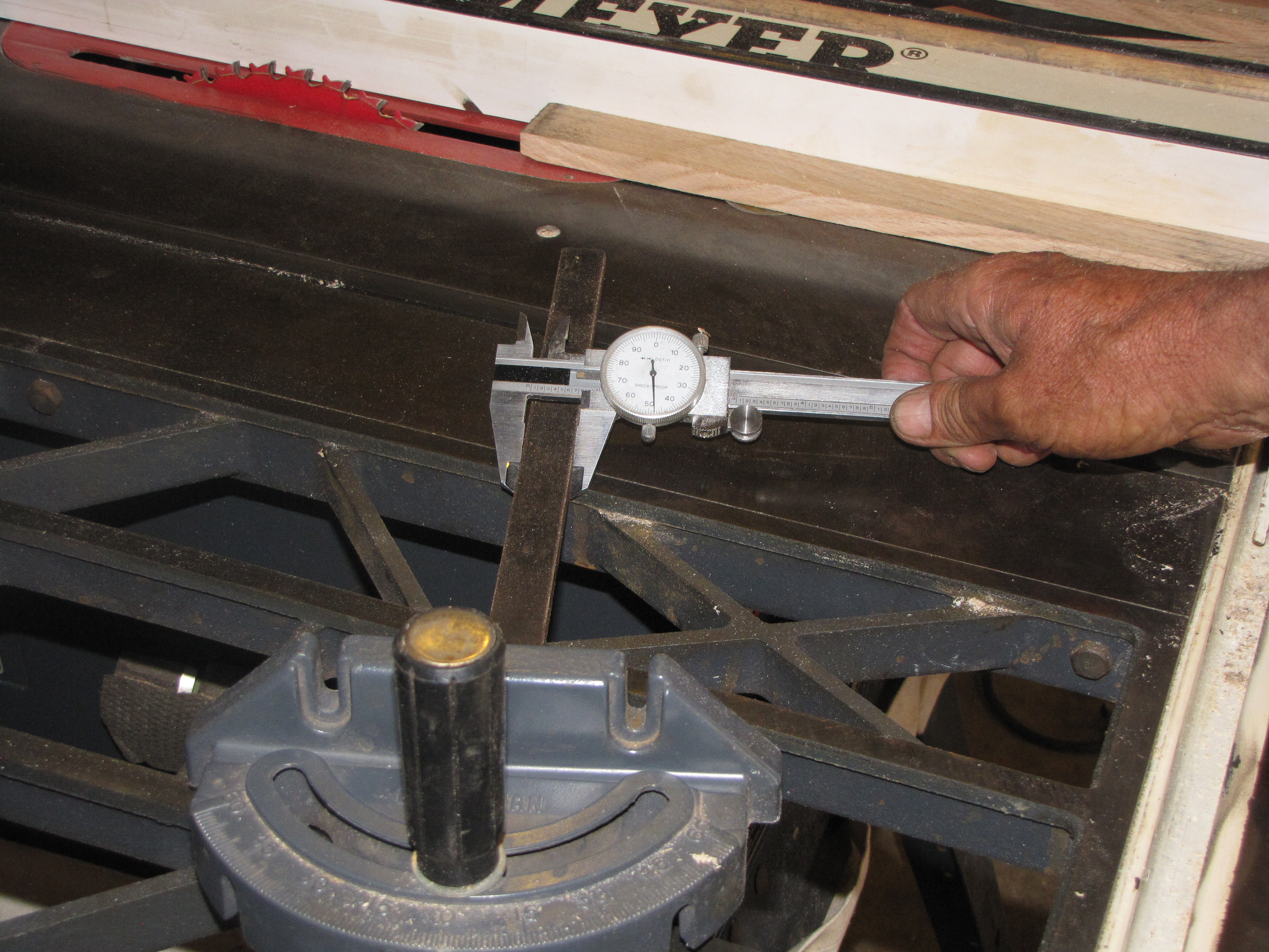 Circle Cutting Jig for Table Saw 10 Steps (with Pictures) Instructables