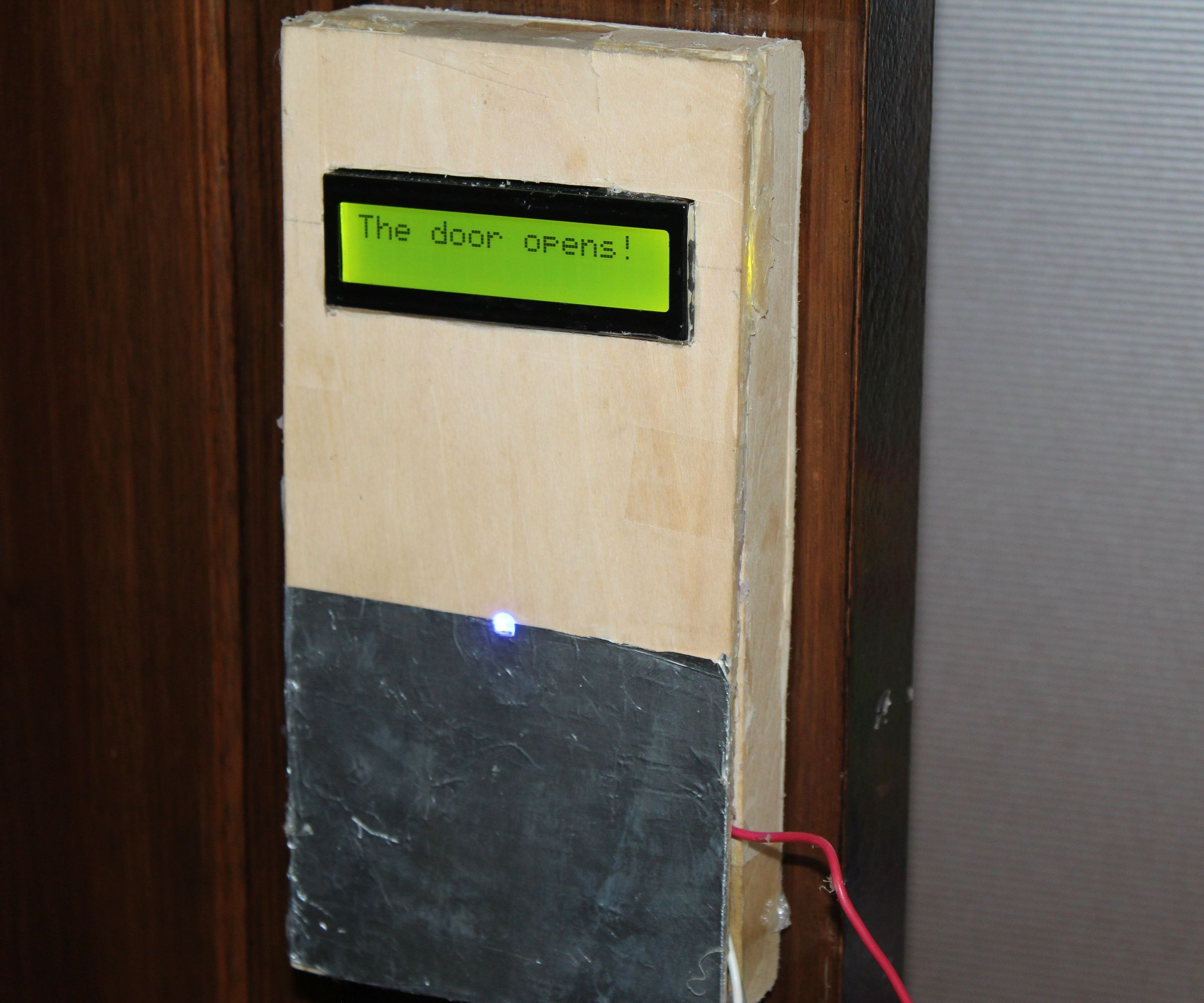 DIY guide for Arduino Home Automation, Automatic Door Opener with step-by-step instructions