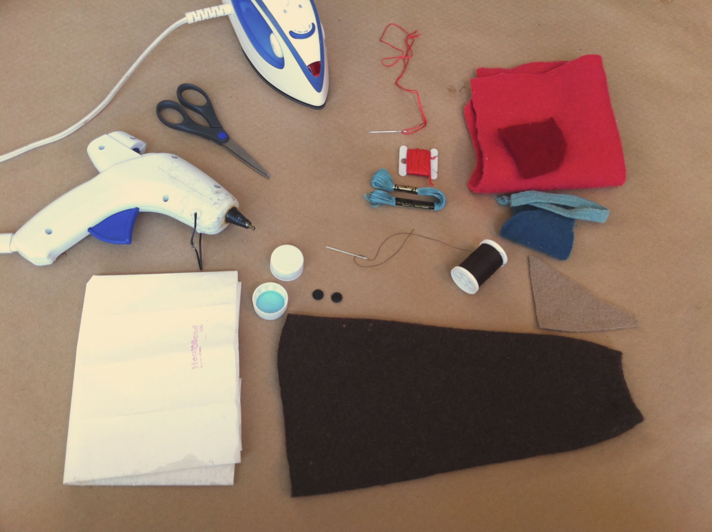 Simple Sweater Puppet 6 Steps Instructables