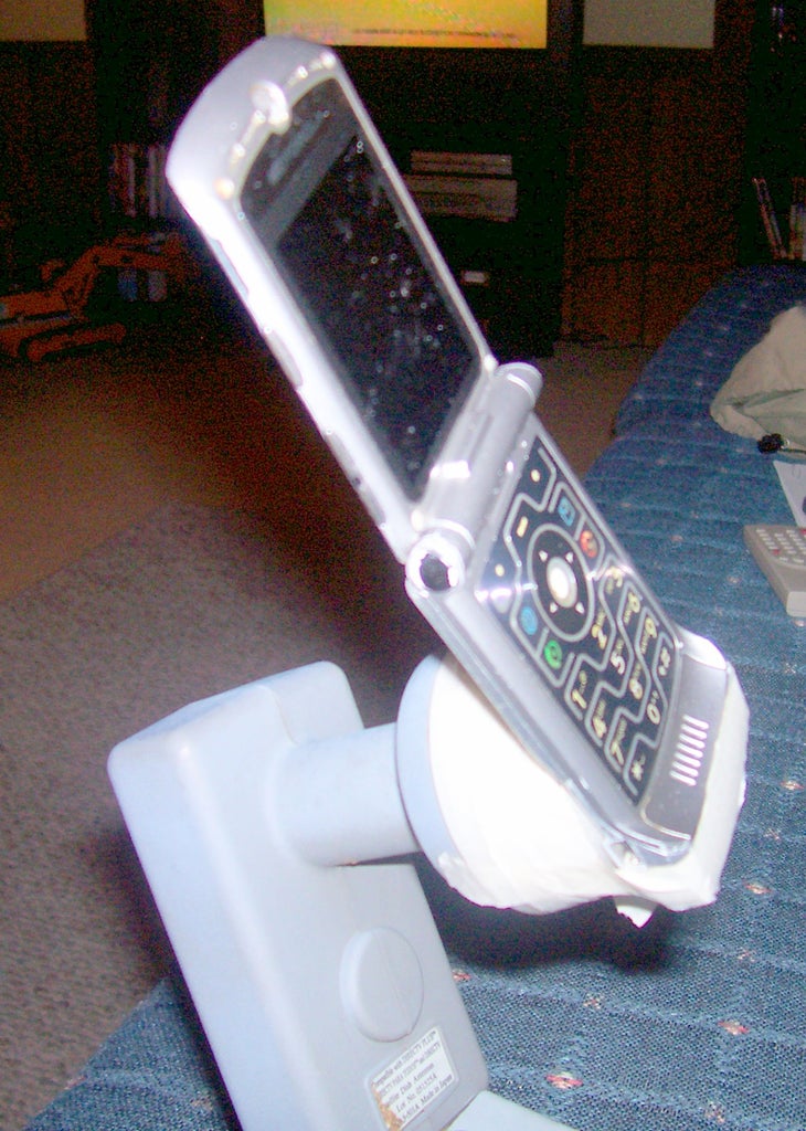 Repurposed Satellite Dish Antenna Captures Wi-Fi and Cell Phone Signals : 4  Steps - Instructables