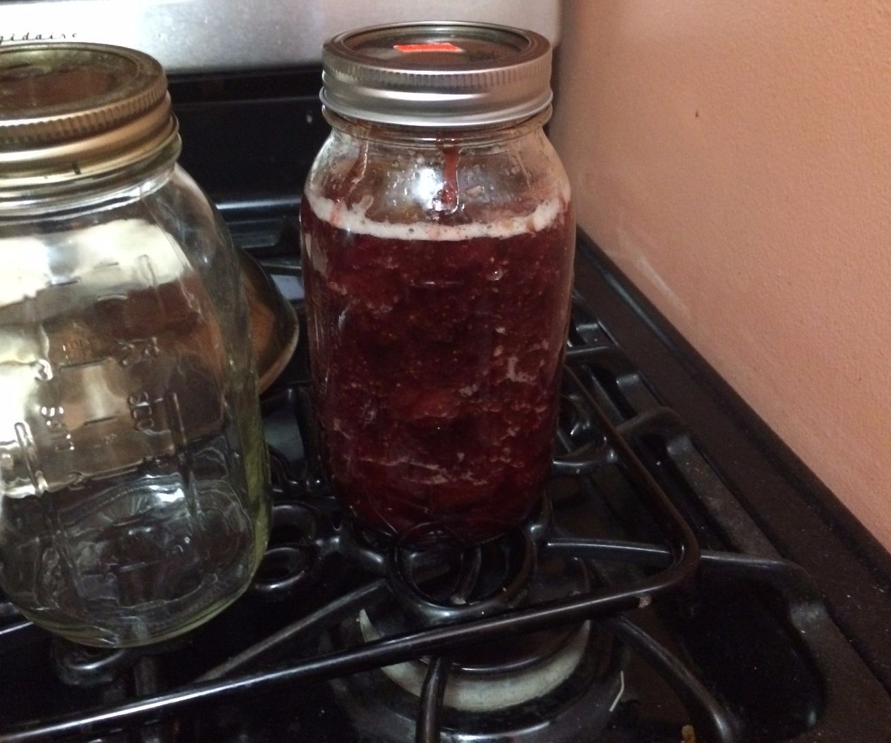 Step-by-step guide for strawberry lavender jam - the easy way DIY Project DIY project