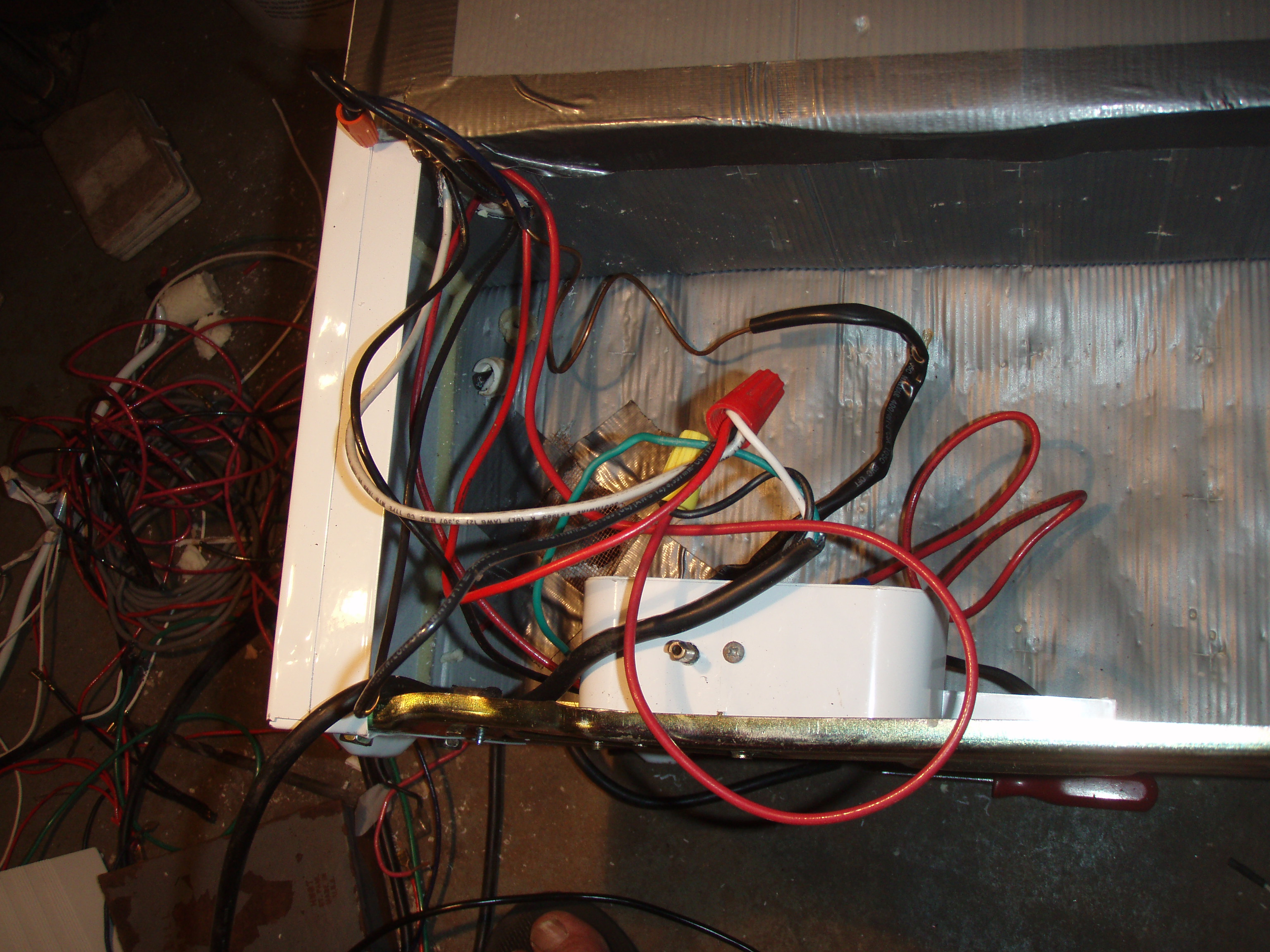 Make a Dehydrator From a Dorm Fridge 5 Steps (with Pictures