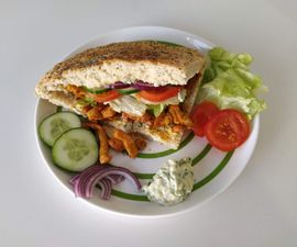 Kipkebab Met Looksaus