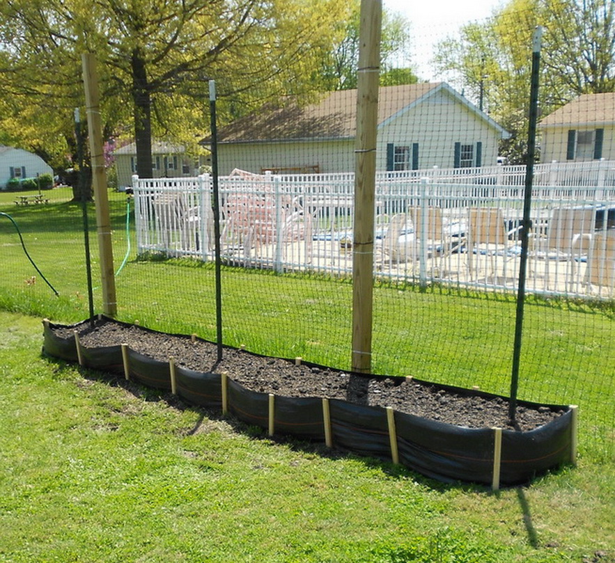 cheap and easy silt fencing raised garden beds DIY Project DIY Project Image