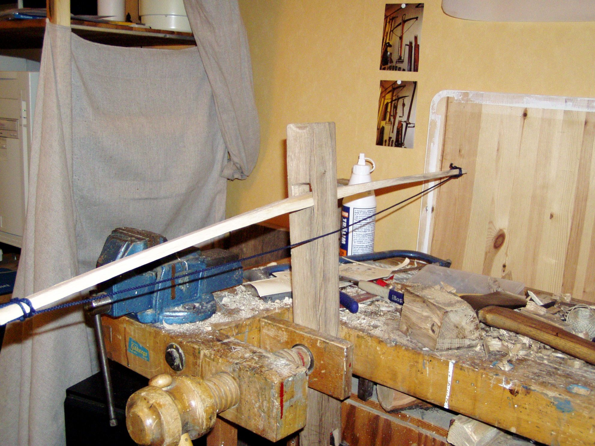 Crossbow With Wooden Stock and Rattan Bow 5 Steps (with Pictures