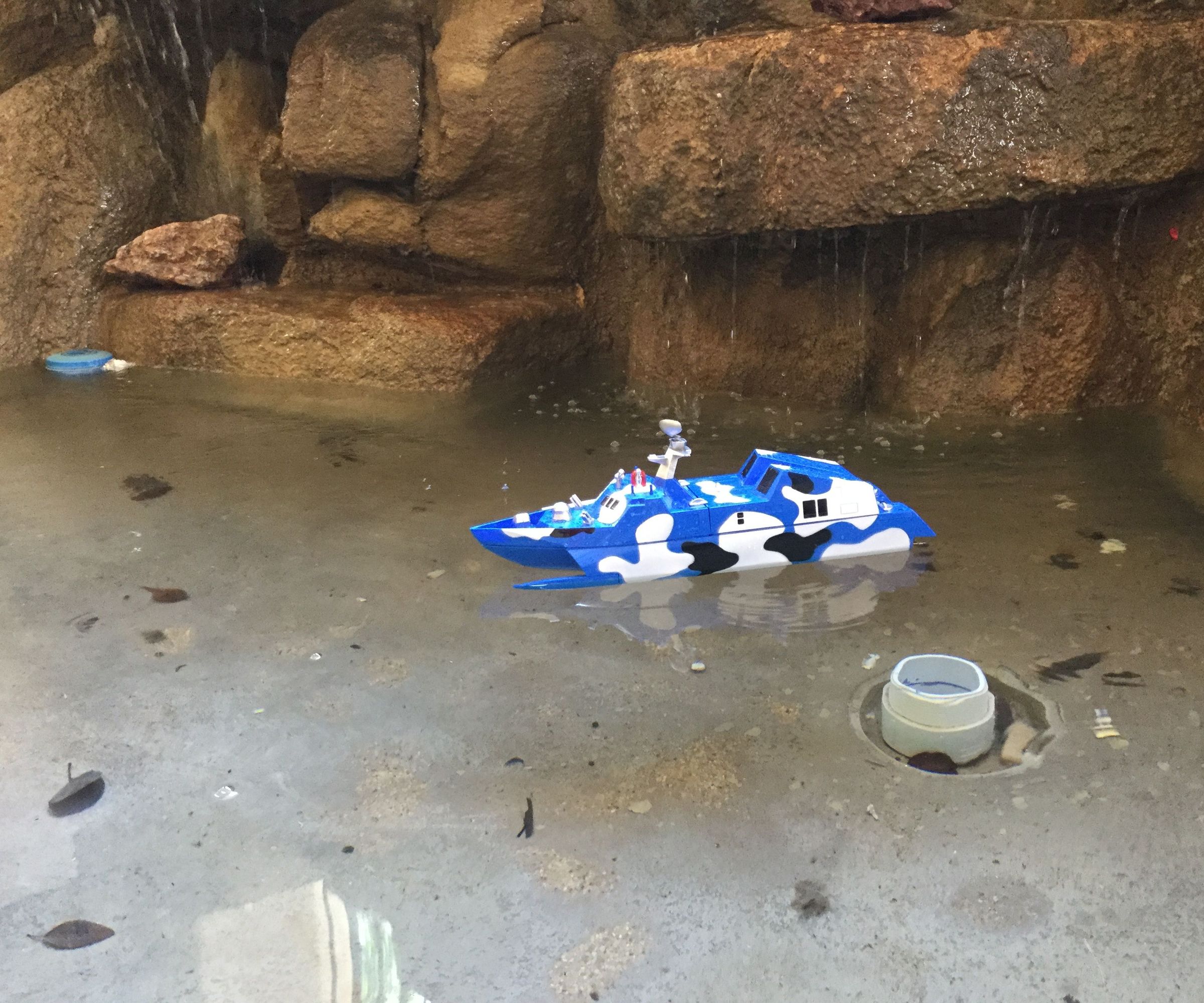 "the formidable sky cow" arduino-controlled rc boat DIY Project DIY Project Image