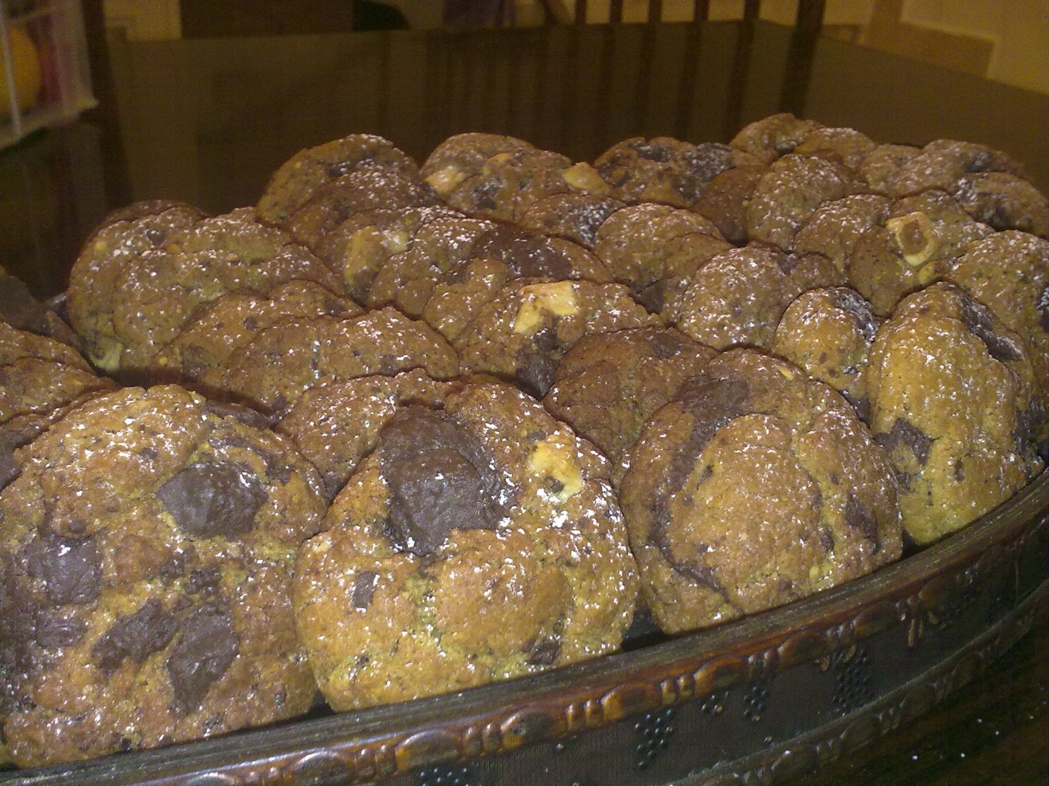 DIY guide for Peanut Butter-Chocolate Chunk Cookies with step-by-step instructions