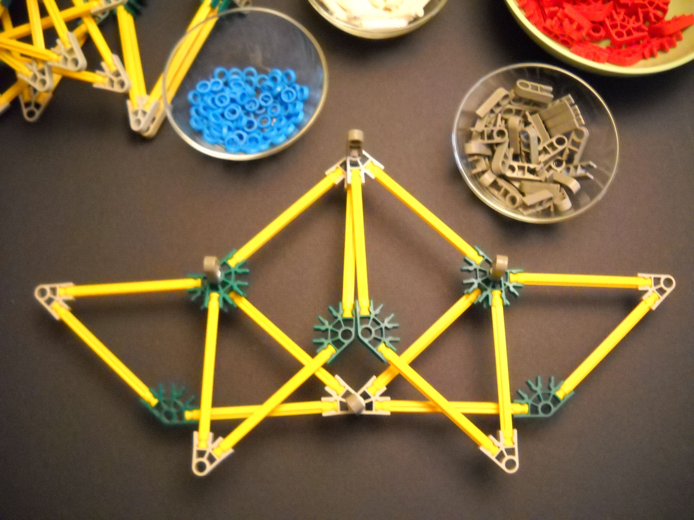 K'nex Expanding Sphere 7 Steps (with Pictures) Instructables