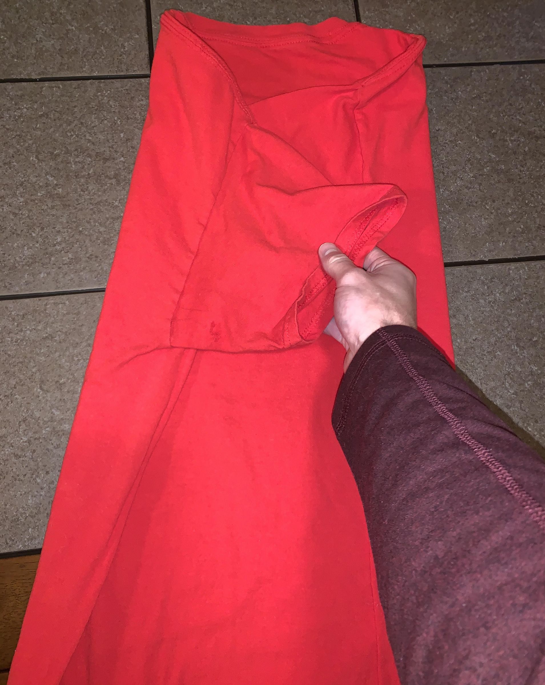 How to Fold a Shirt Like Retail Stores 17 Steps Instructables