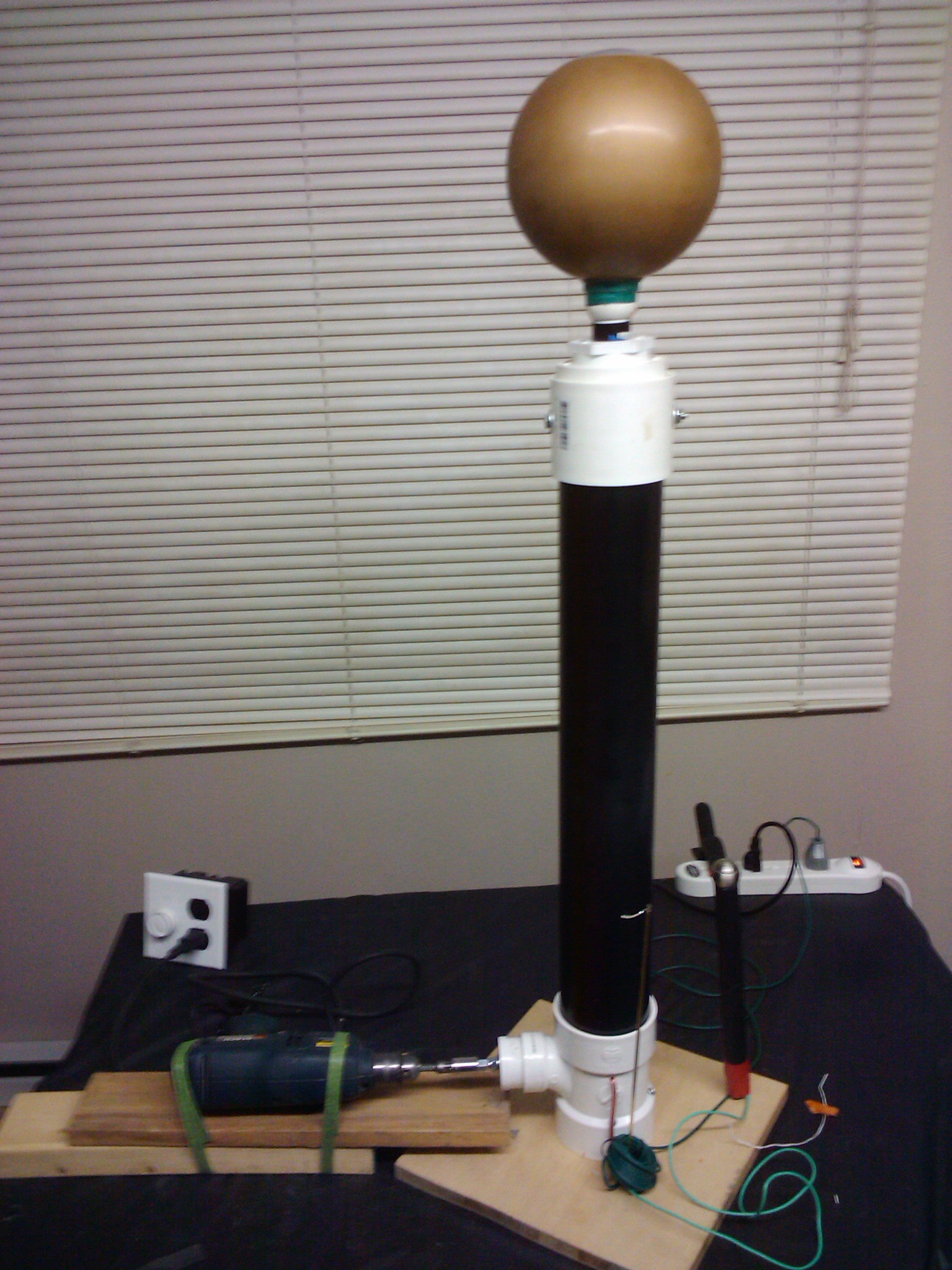 Van De Graaff Electrostatic High Voltage Generator 8 Steps (with