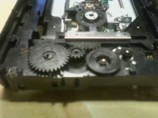 How to Fix a Stuck Xbox 360 (or PC) Disc Tray : 7 Steps - Instructables