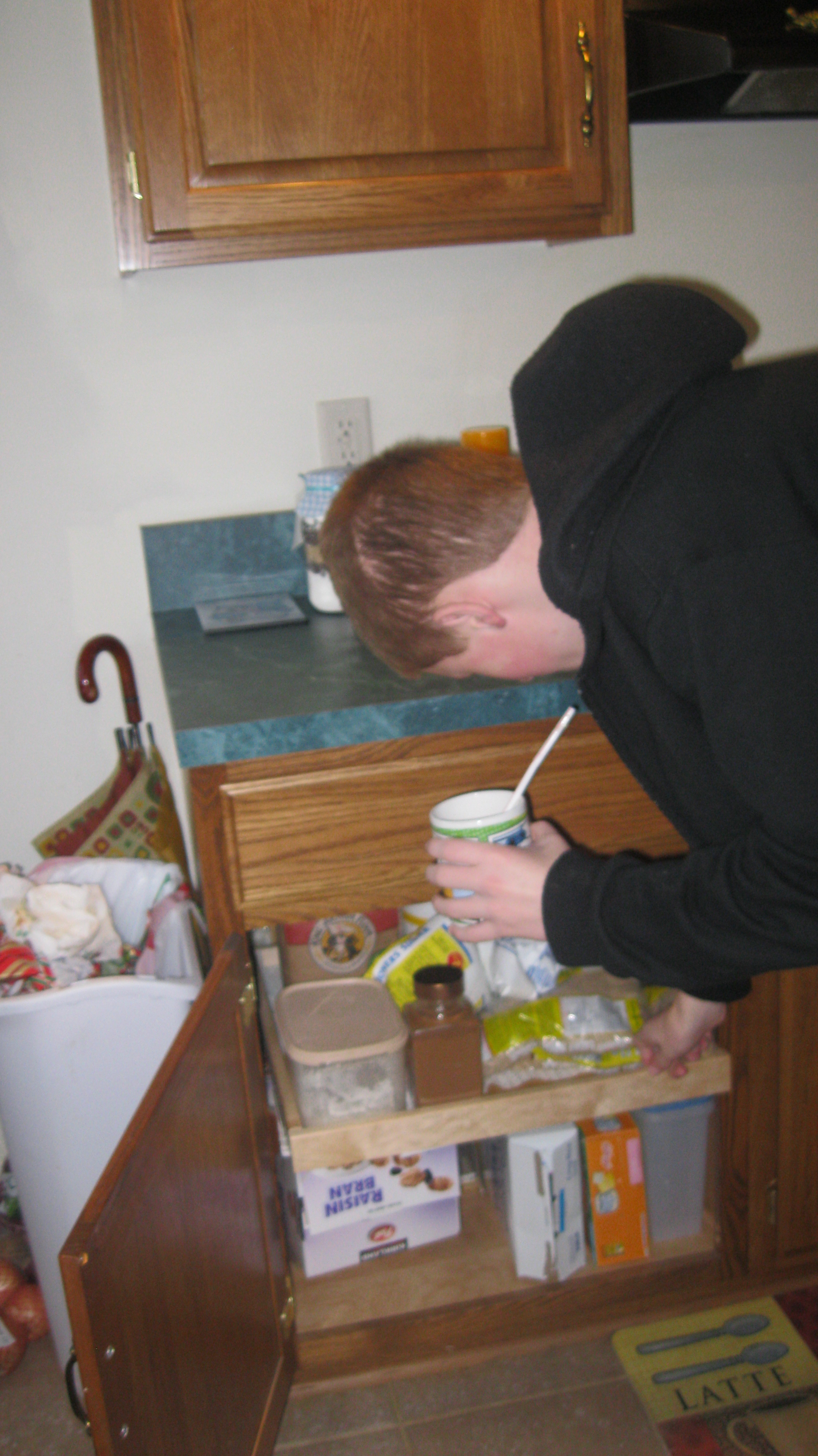 How to (Successfully) Hide a Gift! 7 Steps (with Pictures