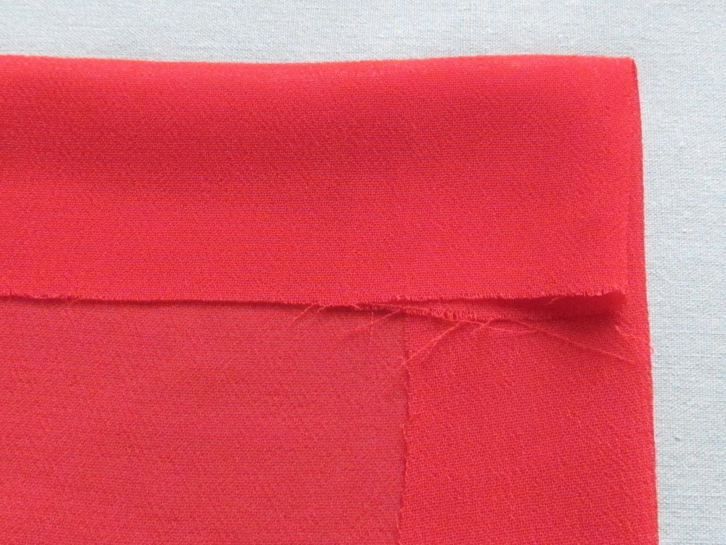 Hemming a Chiffon, Satin, Cotton or Silk Square Scarf 16 Steps