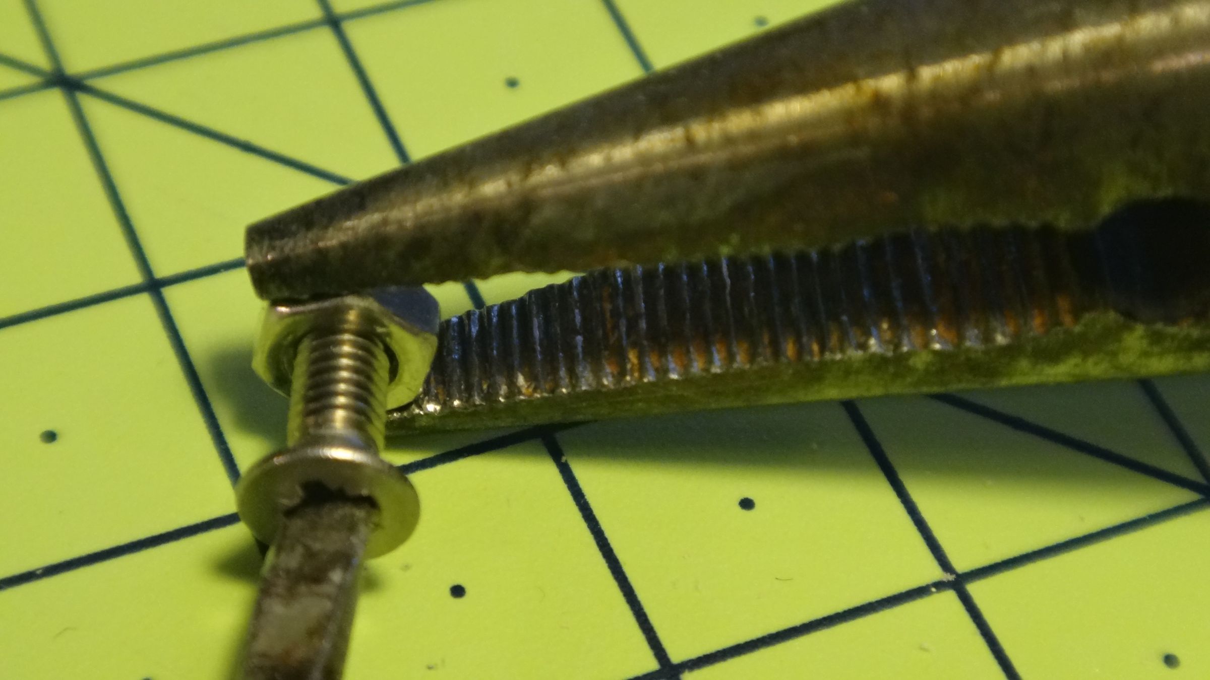 Under Desk Tool Drawer [Modeller's Delight] 6 Steps (with Pictures