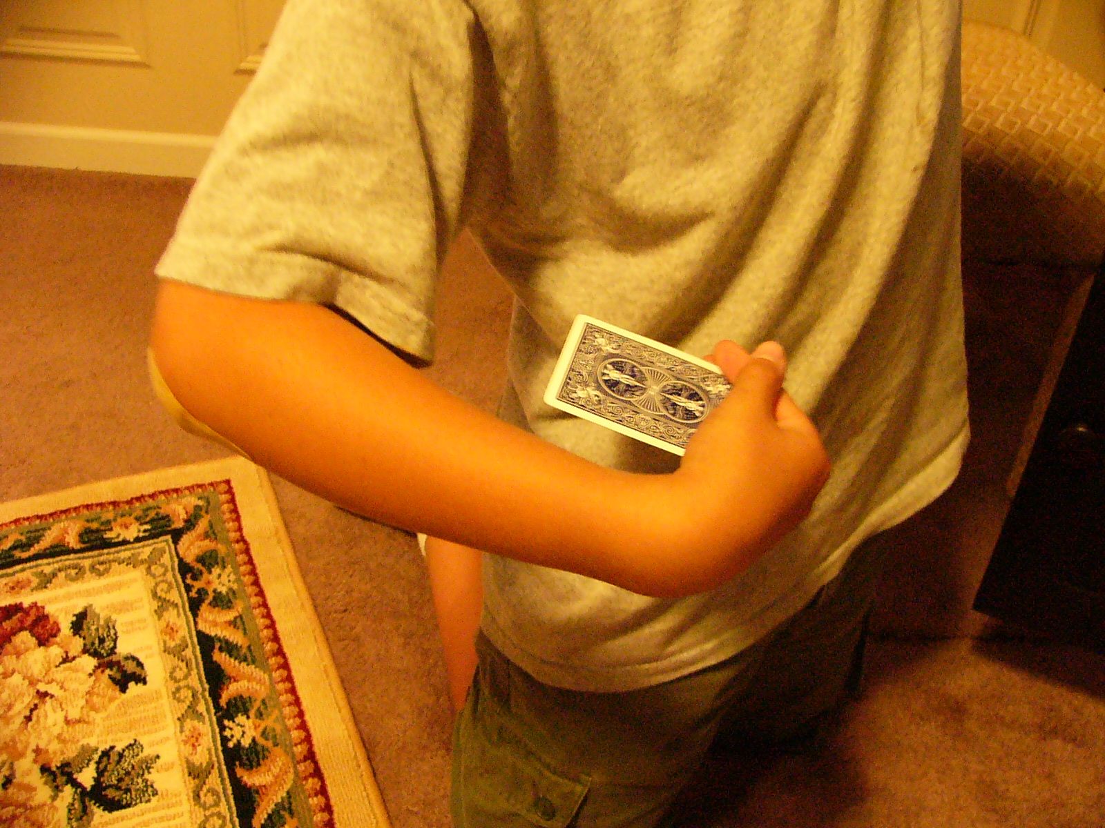 How to Card Throw 4 Steps Instructables