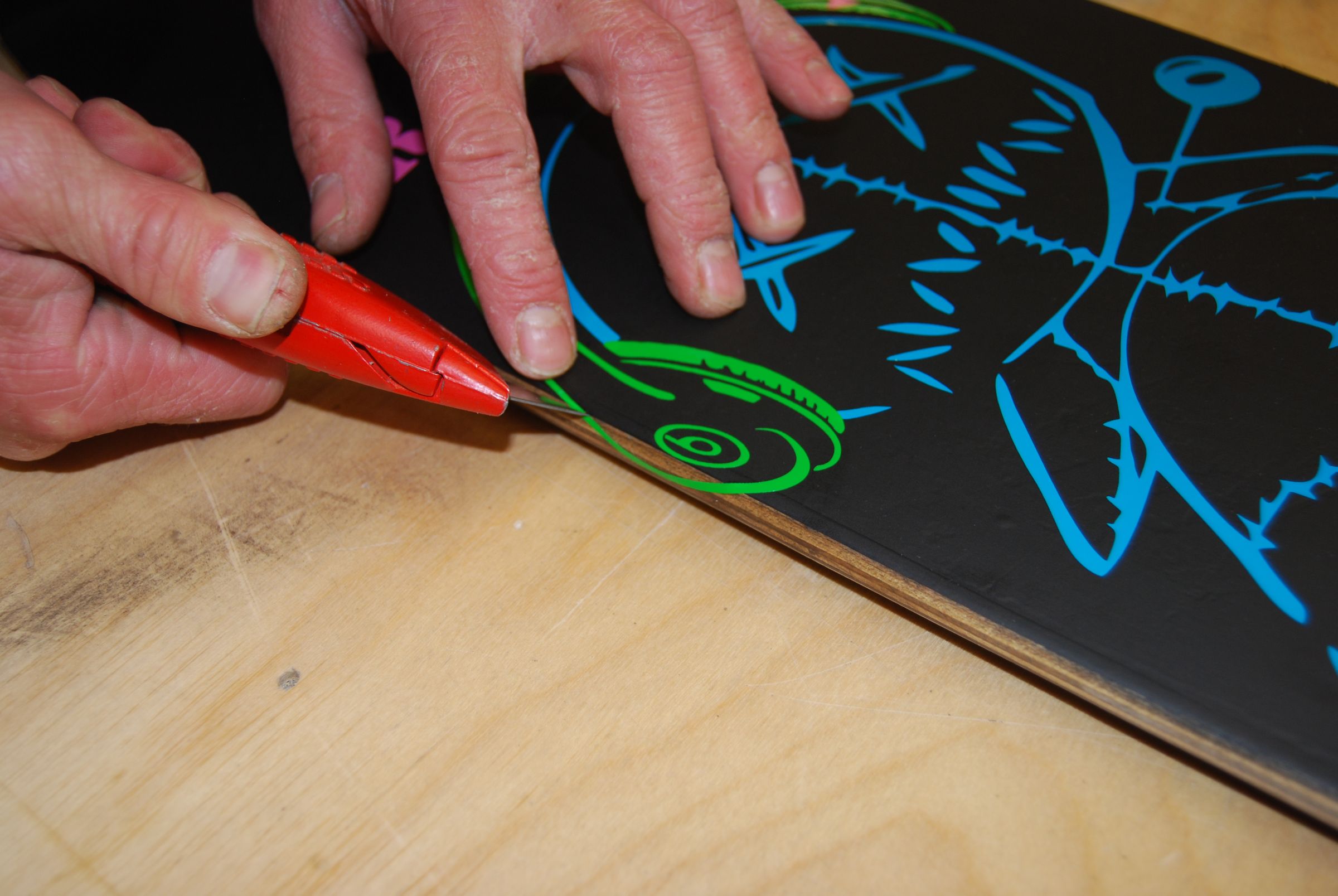 Applying Vinyl to Curved Surfaces 4 Steps (with Pictures) Instructables