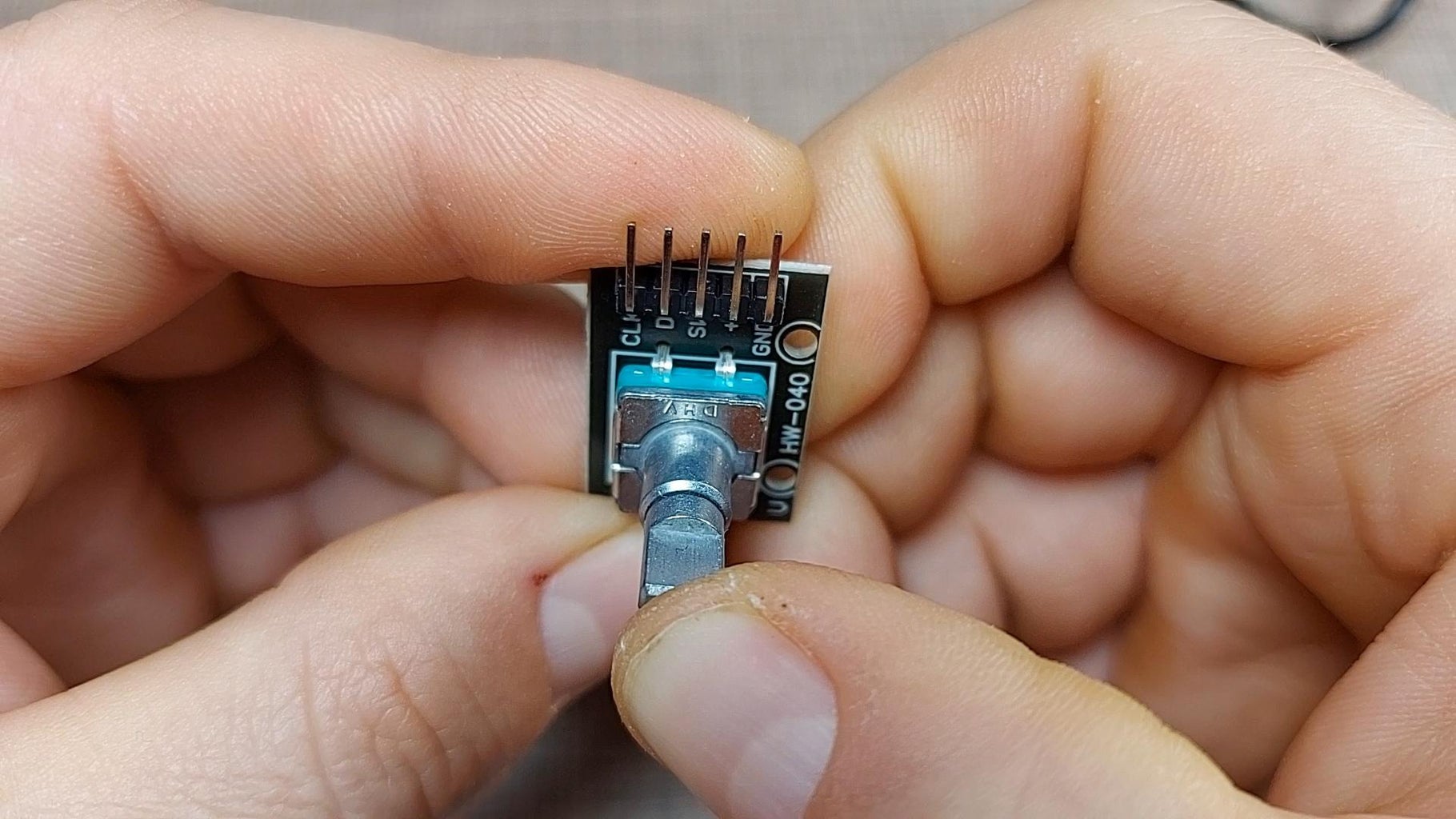 How to Use Rotary Encoders and Interrupts With Your Arduino Projects ...