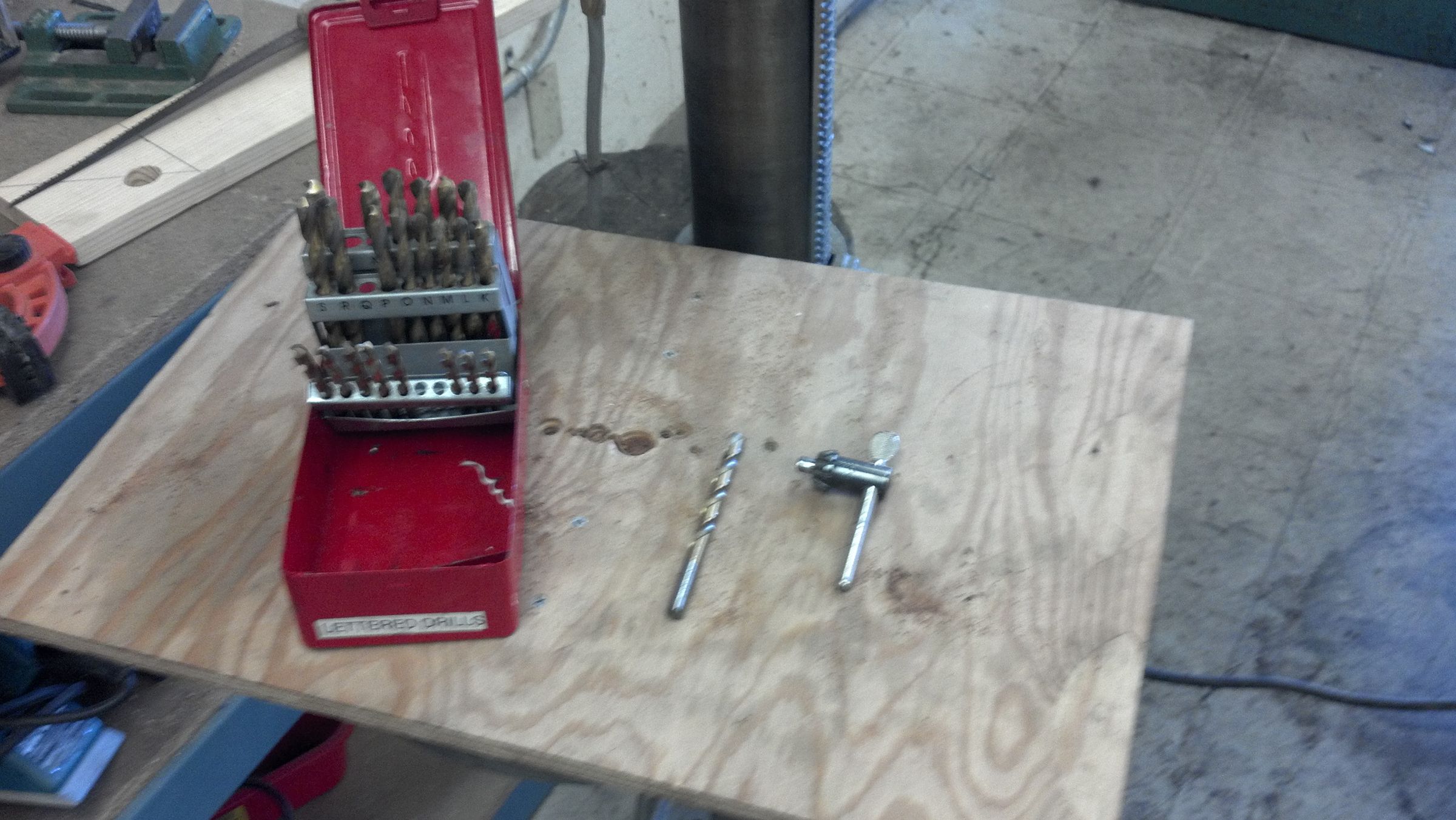 How to Change the Bit in a Drill Press Instructables