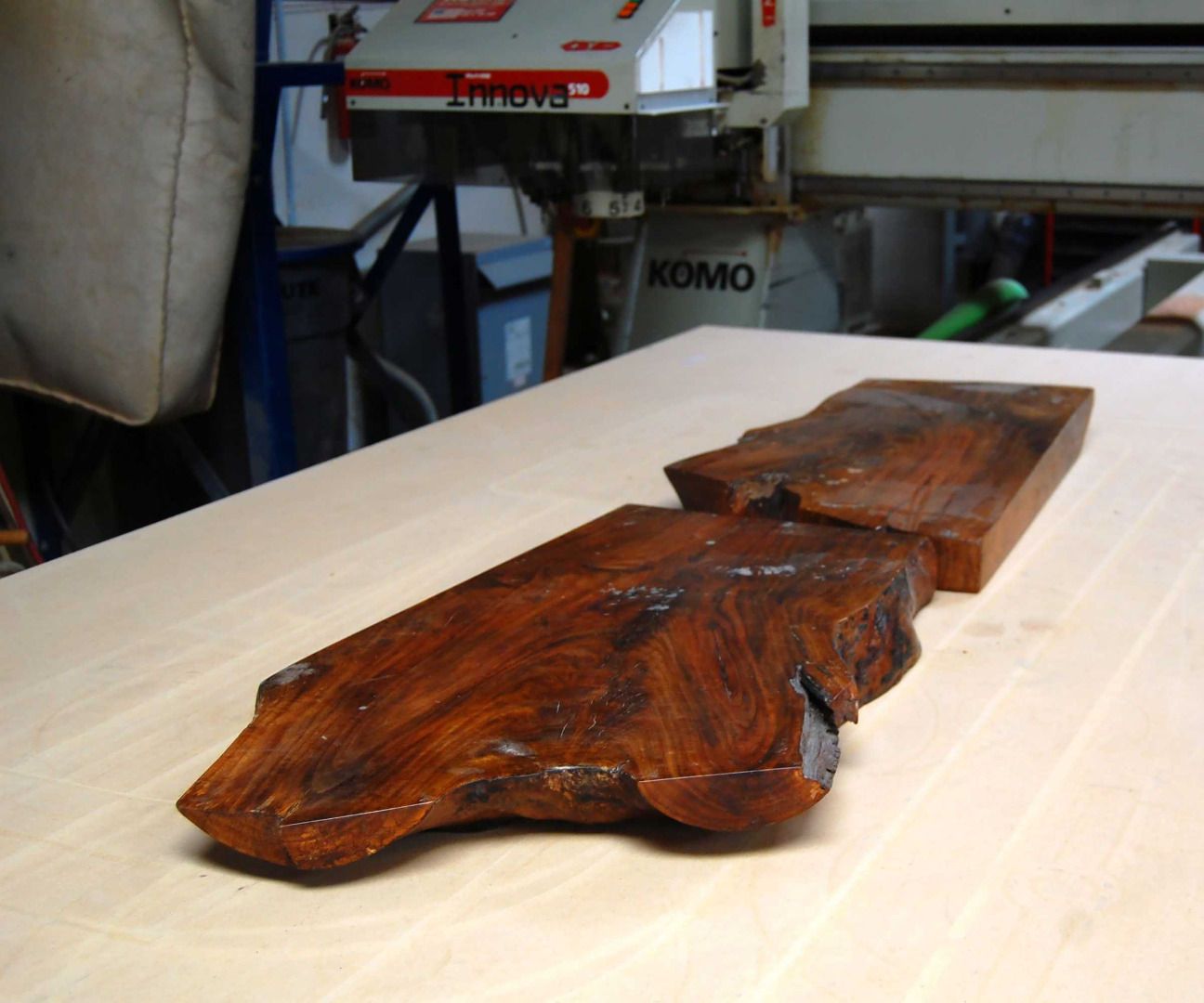 Plane Your Wood Slabs With a Planing Sled That You Build 13 Steps