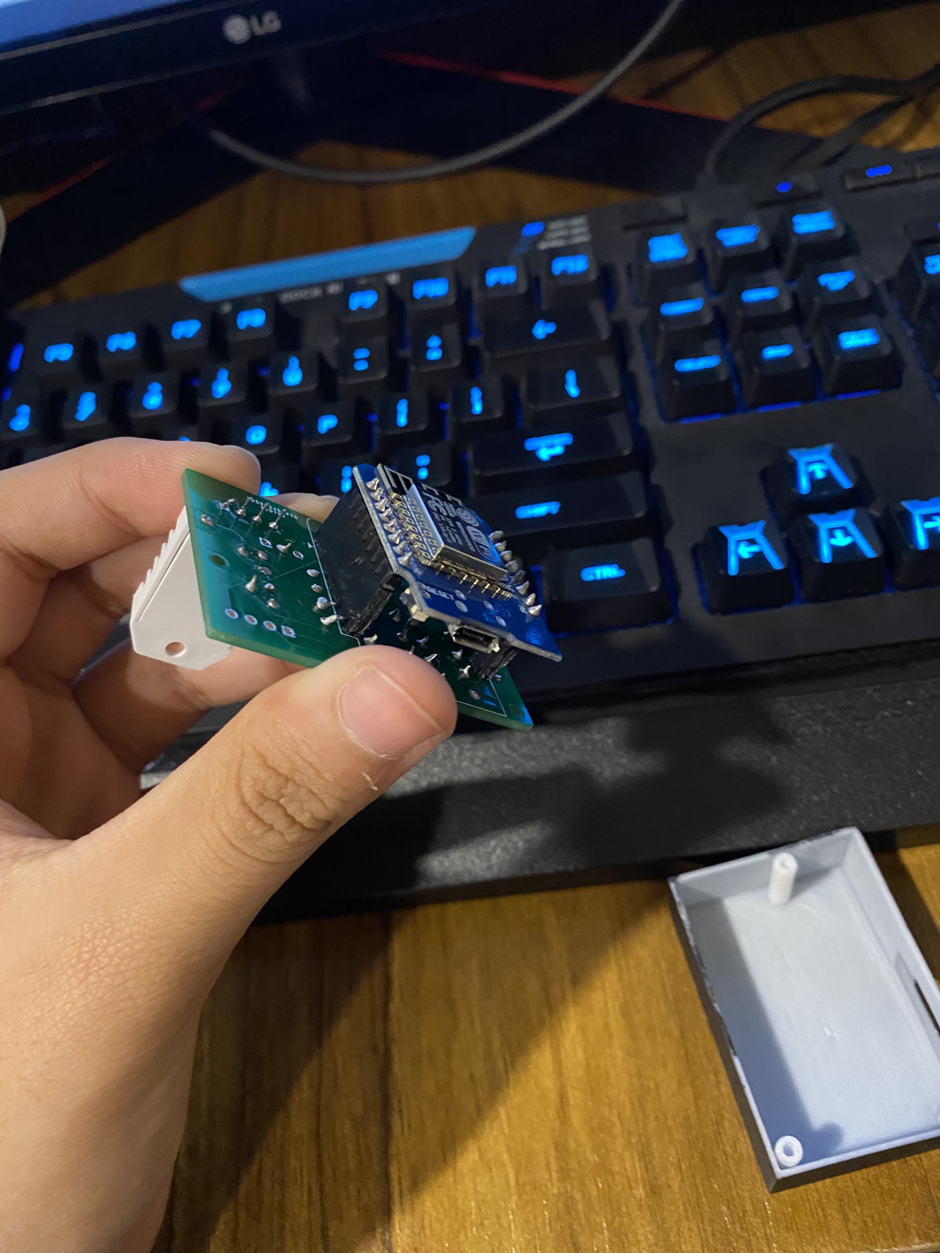 Easy MQTT Remote for IoT Devices With Temperature Sensor 8 Steps