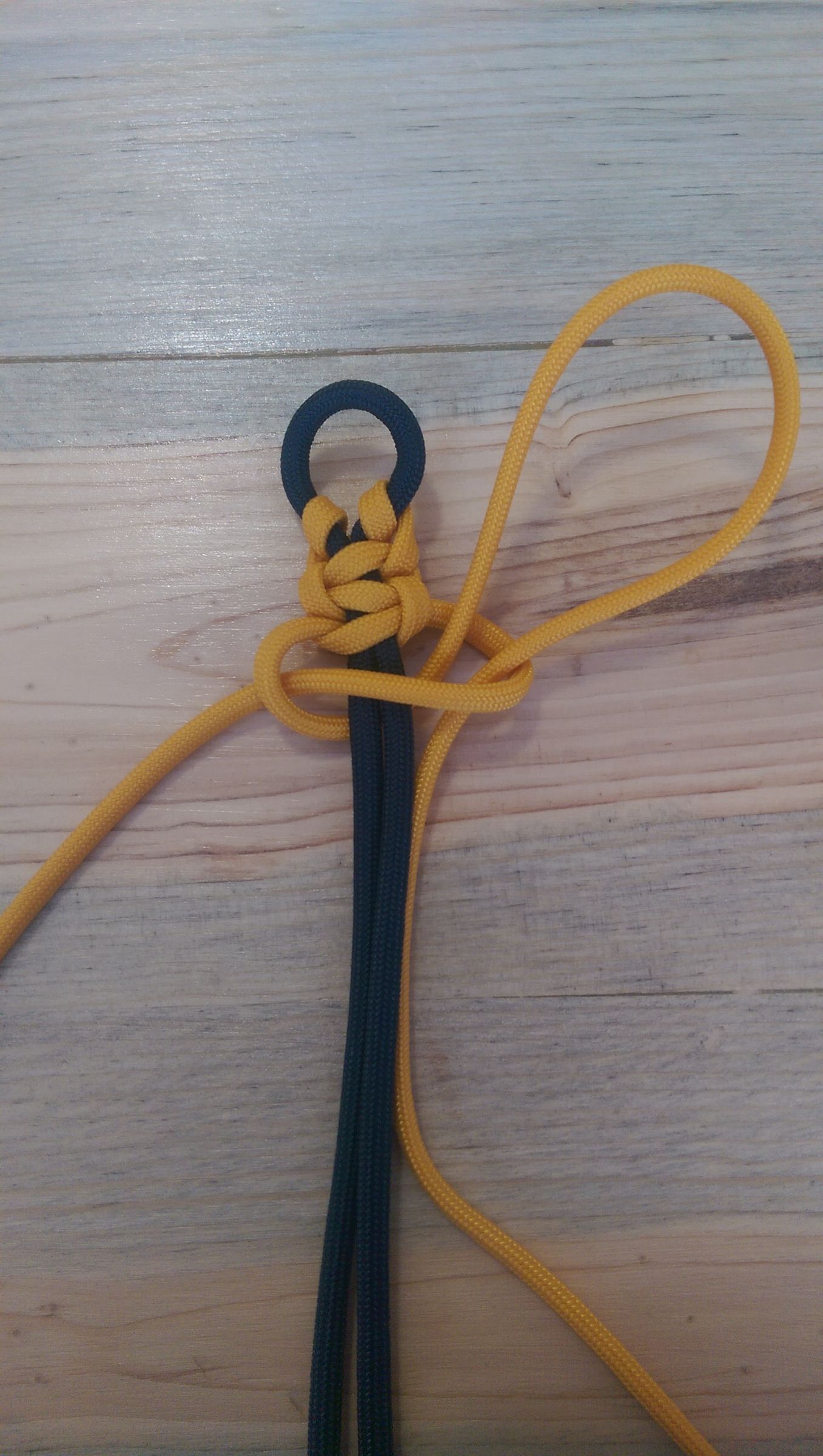 Cobra Weave Paracord Bracelet (No Buckle) 7 Steps (with Pictures