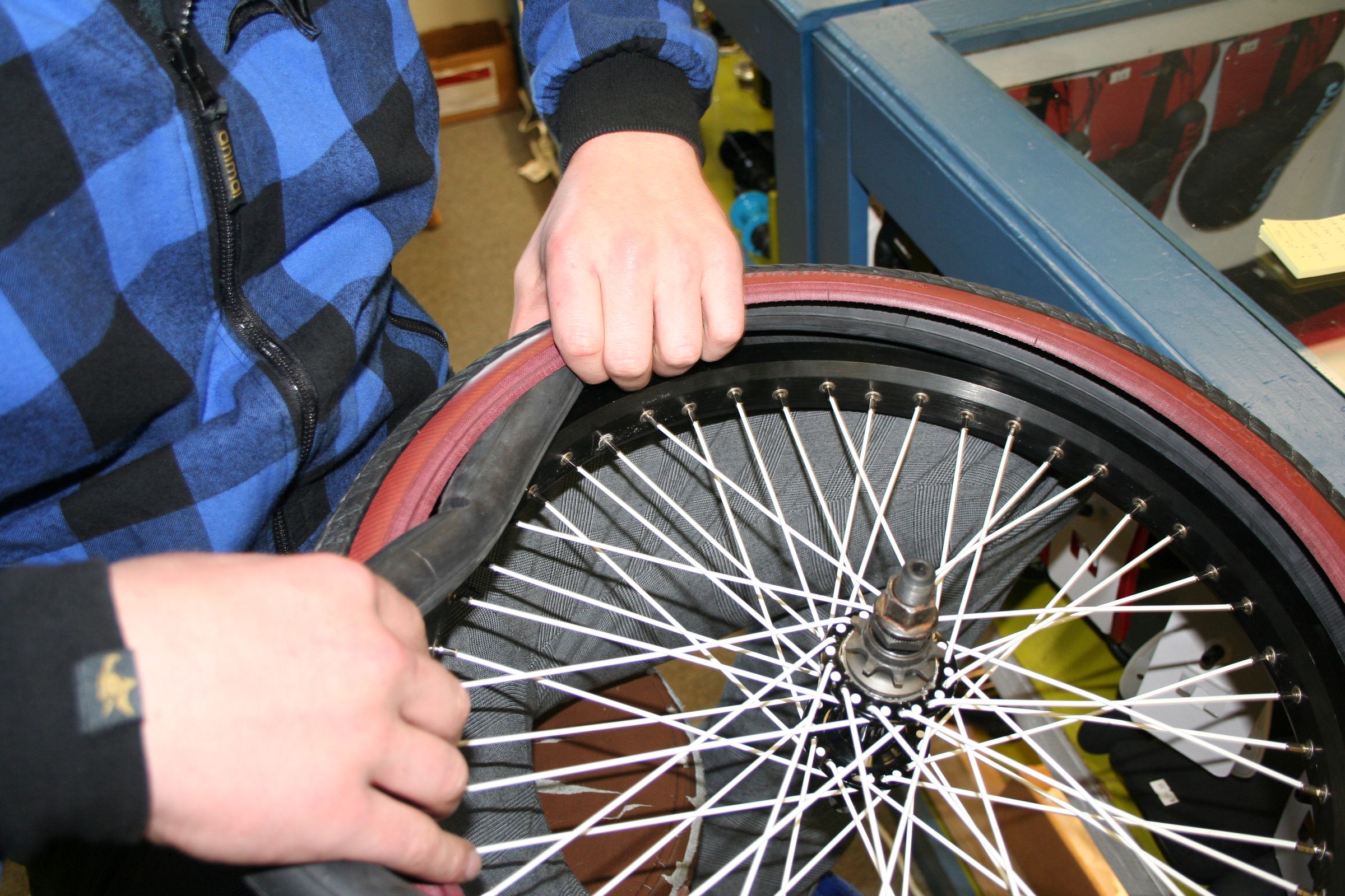 Changing a Bicycle Tube 11 Steps (with Pictures) Instructables