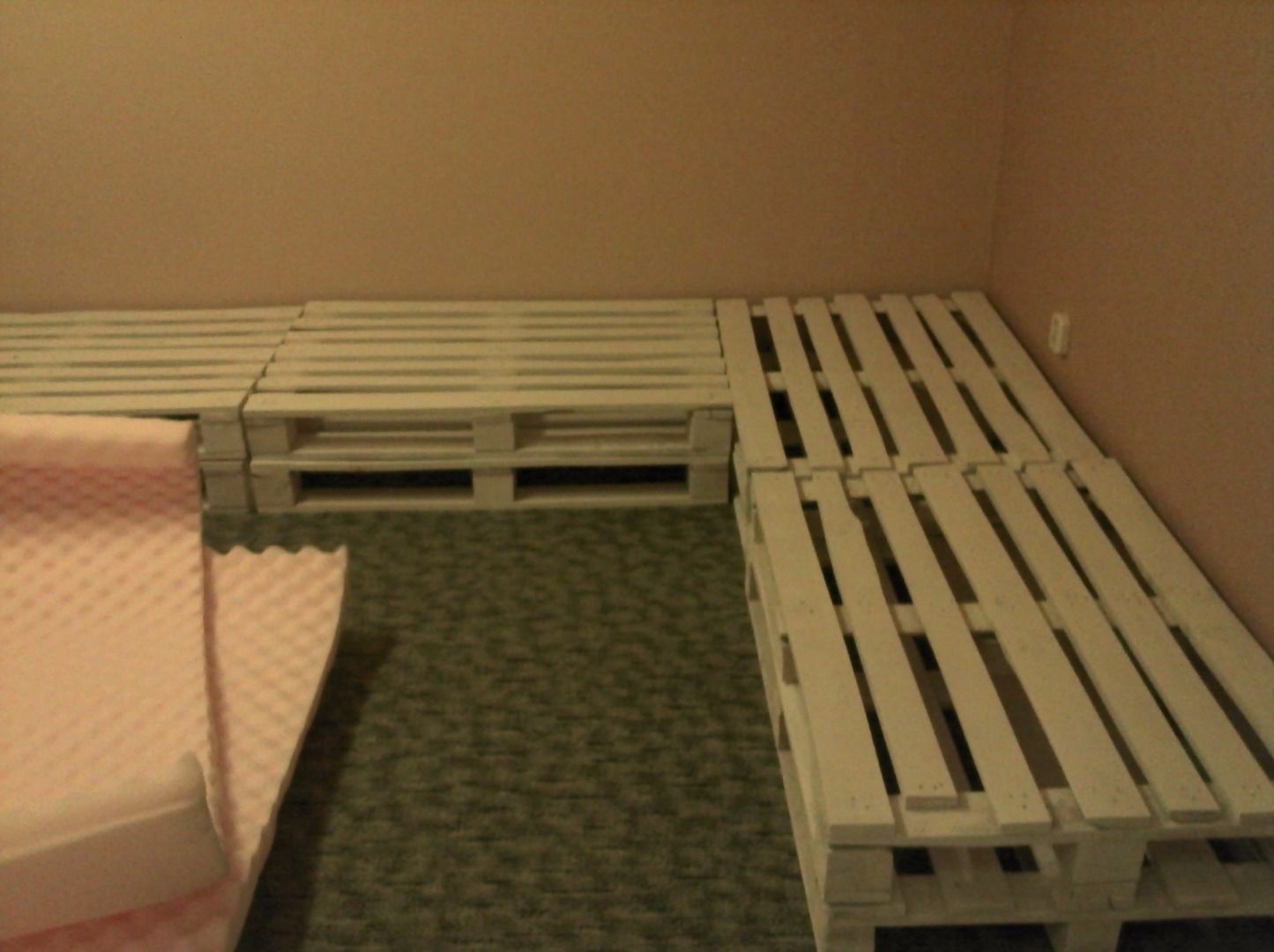 Our Pallet Sofa and Table 8 Steps (with Pictures) Instructables