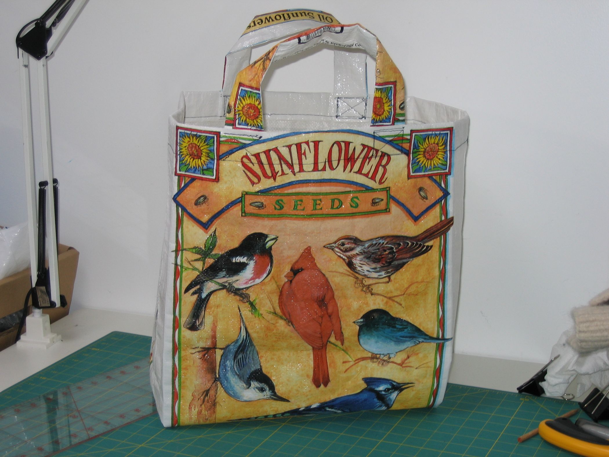 Grocery Tote Bag Made Out of 40lb Birdseed Sack 9 Steps (with Pictures) Instructables