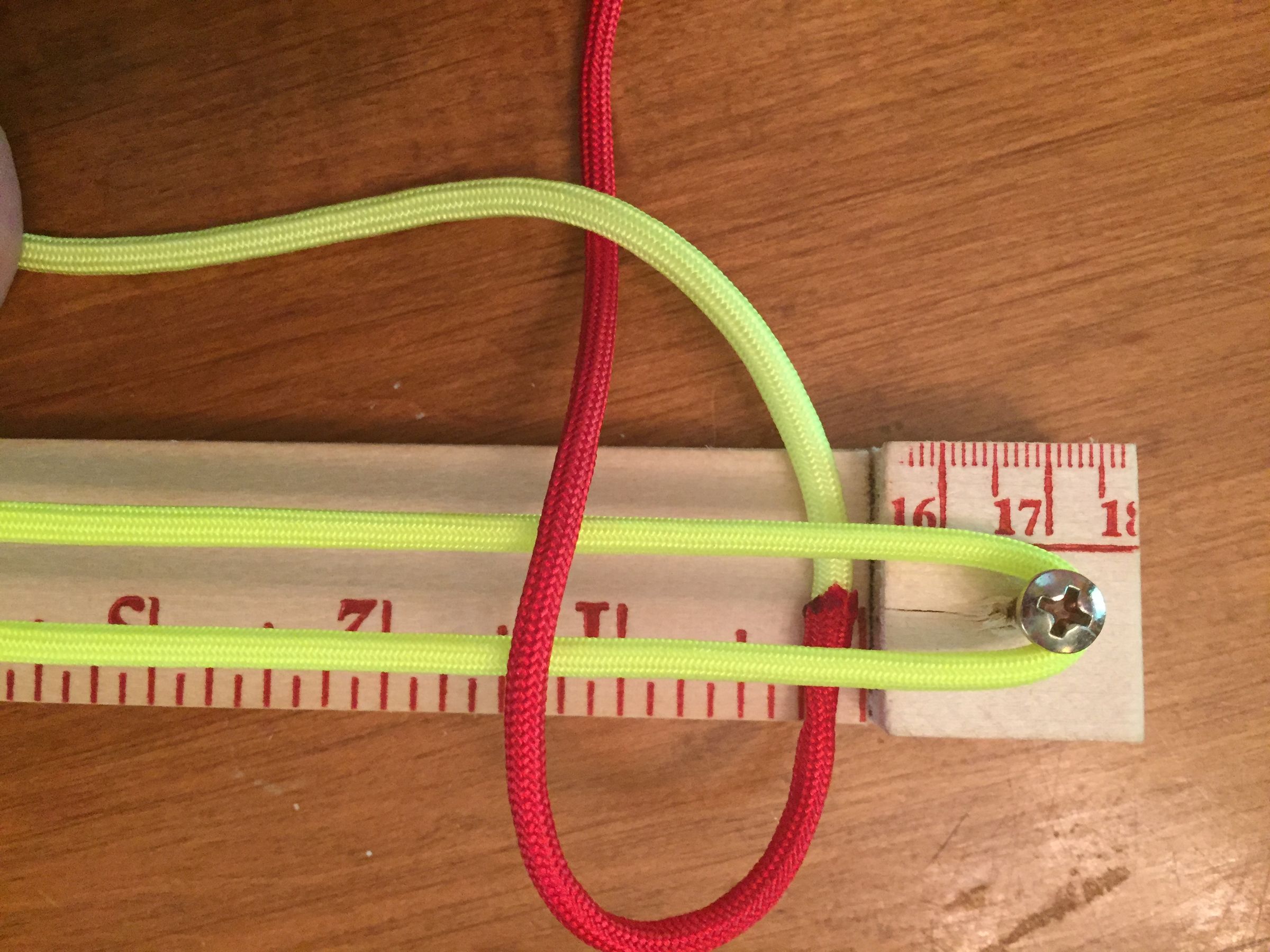 Softball/Baseball Themed Paracord Bracelet 9 Steps (with Pictures