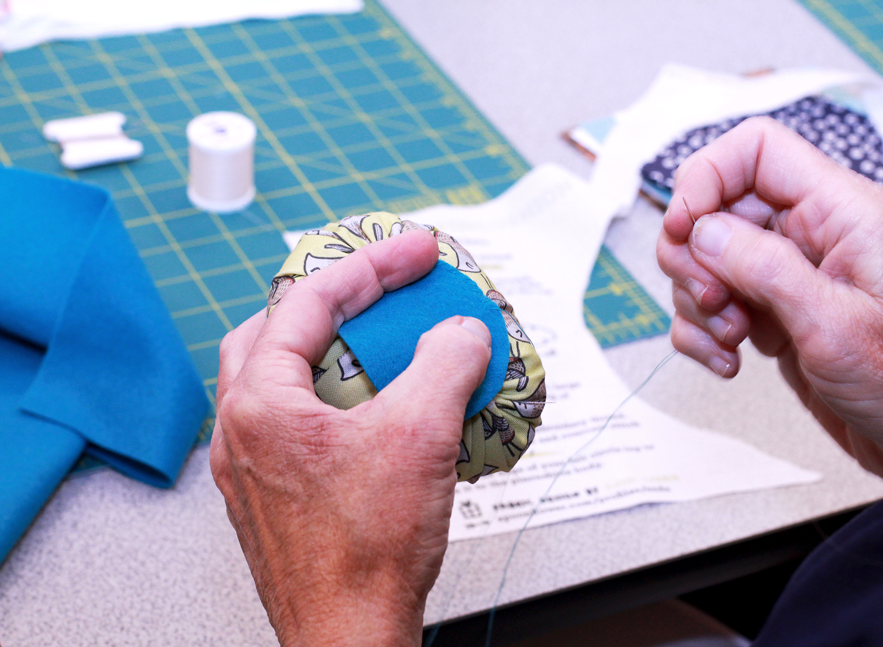 How to Make a Pin Cushion 4 Steps (with Pictures) Instructables