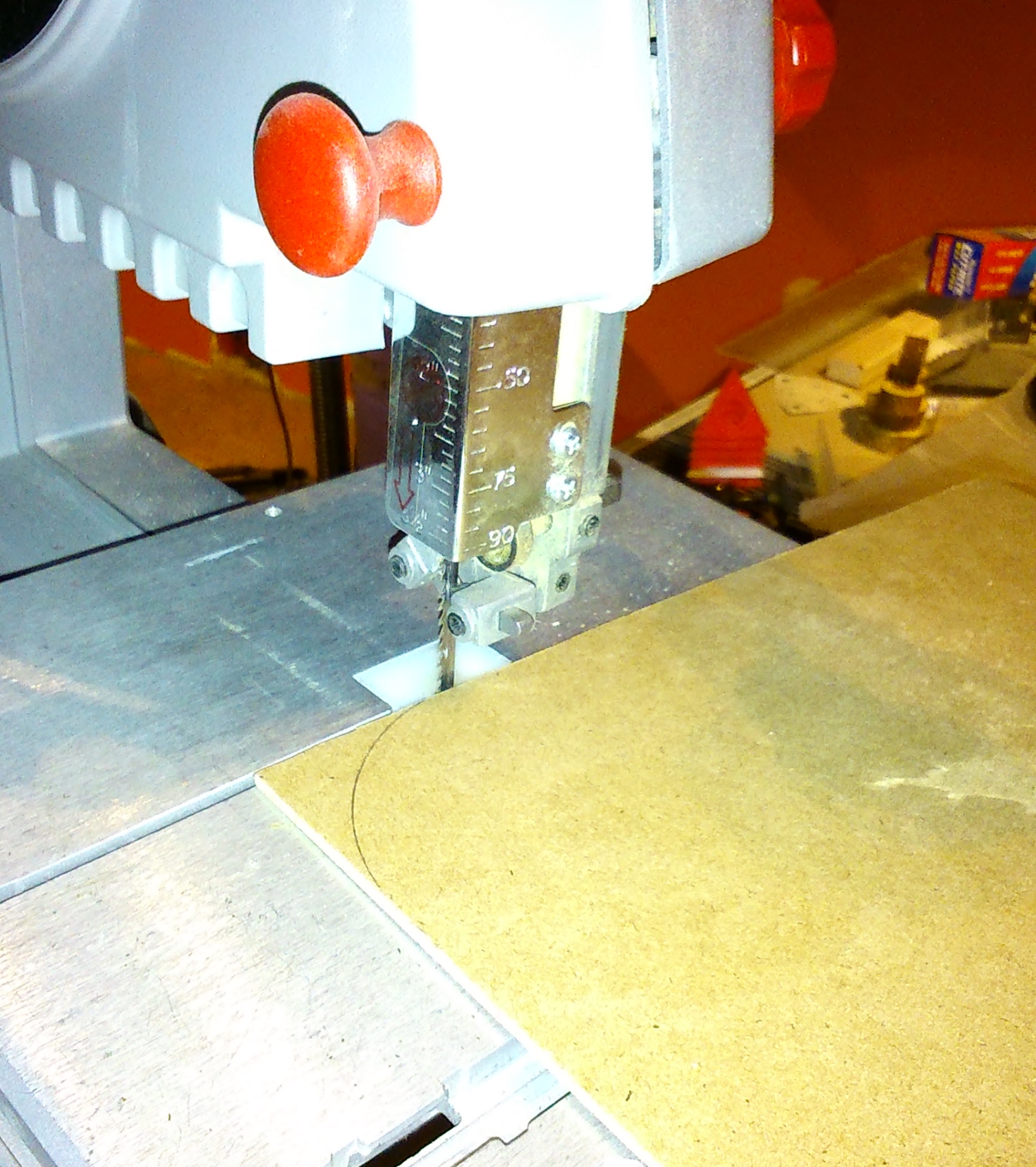 Curve Template for Edge Cutting Using a Router 5 Steps Instructables