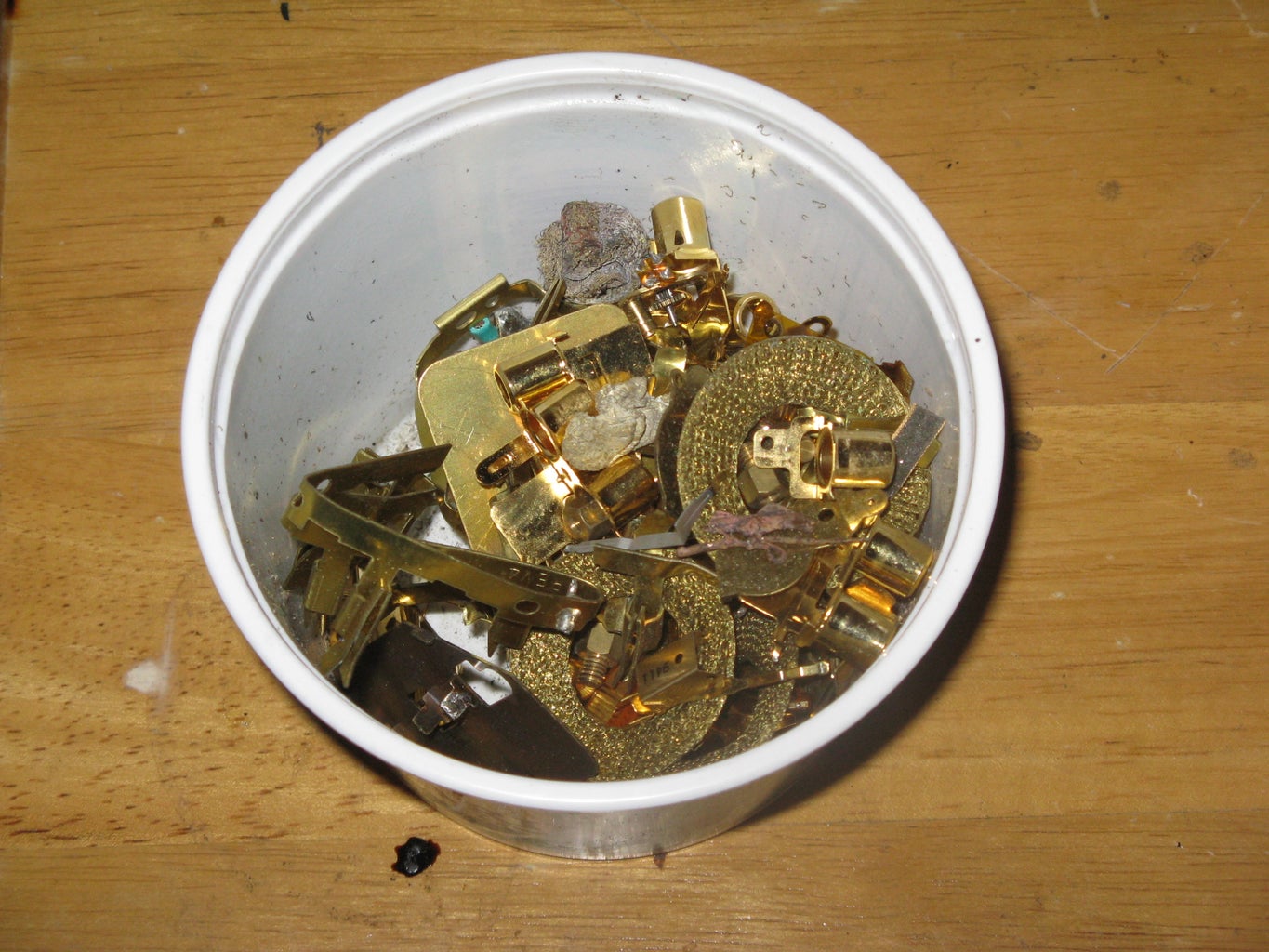 How To Recover Gold From Computer Scrap With Household Chemicals Gold Recovery : 8 Steps (with Pictures) - Instructables