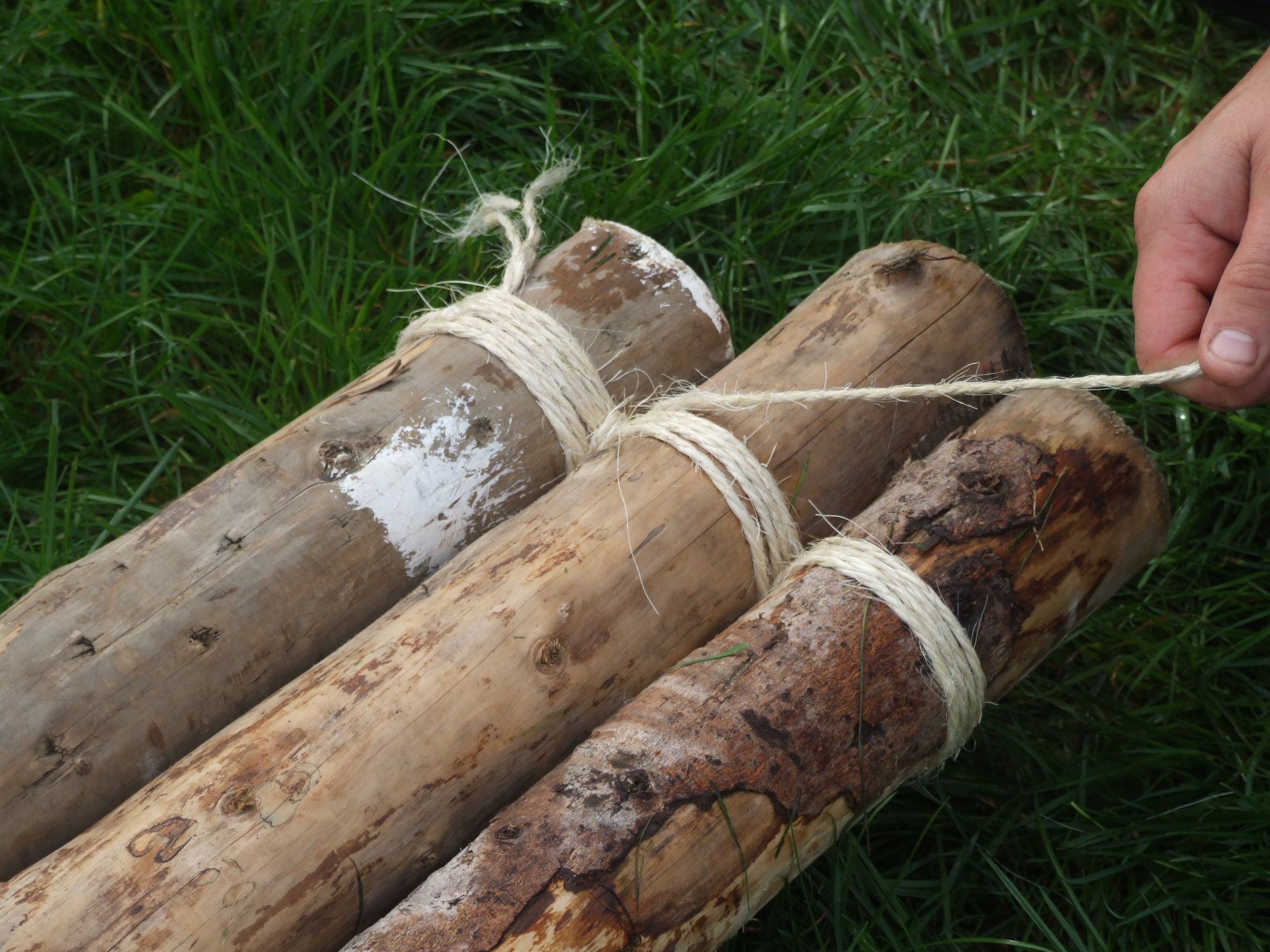 Figure of 8 Lashing (Tripod Lashing) 6 Steps Instructables