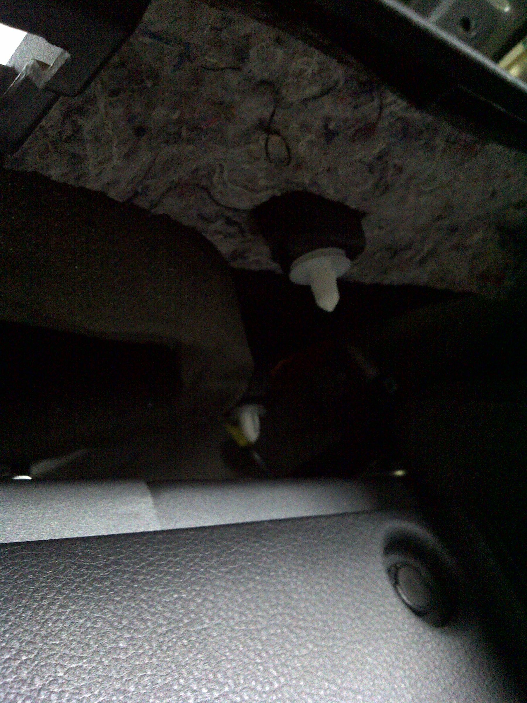 Replace Rear Nissan Altima Speakers 7 Steps Instructables