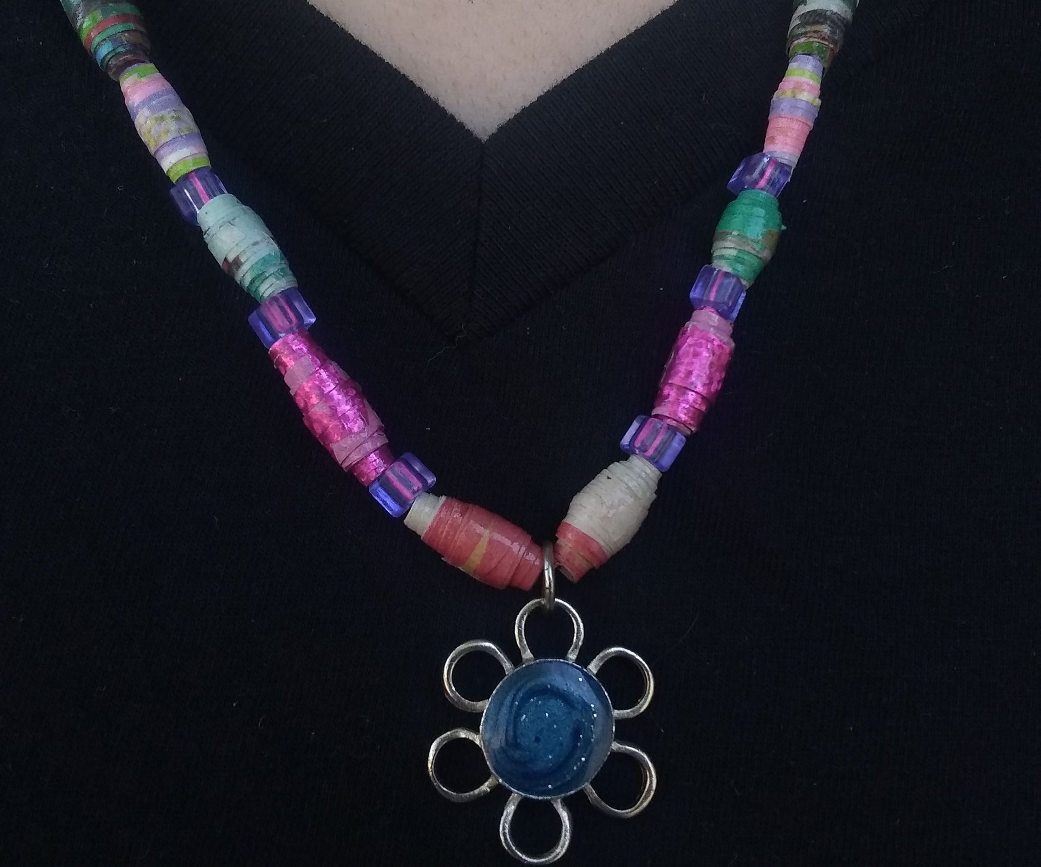 Paper Bead Necklace 5 Steps (with Pictures) Instructables