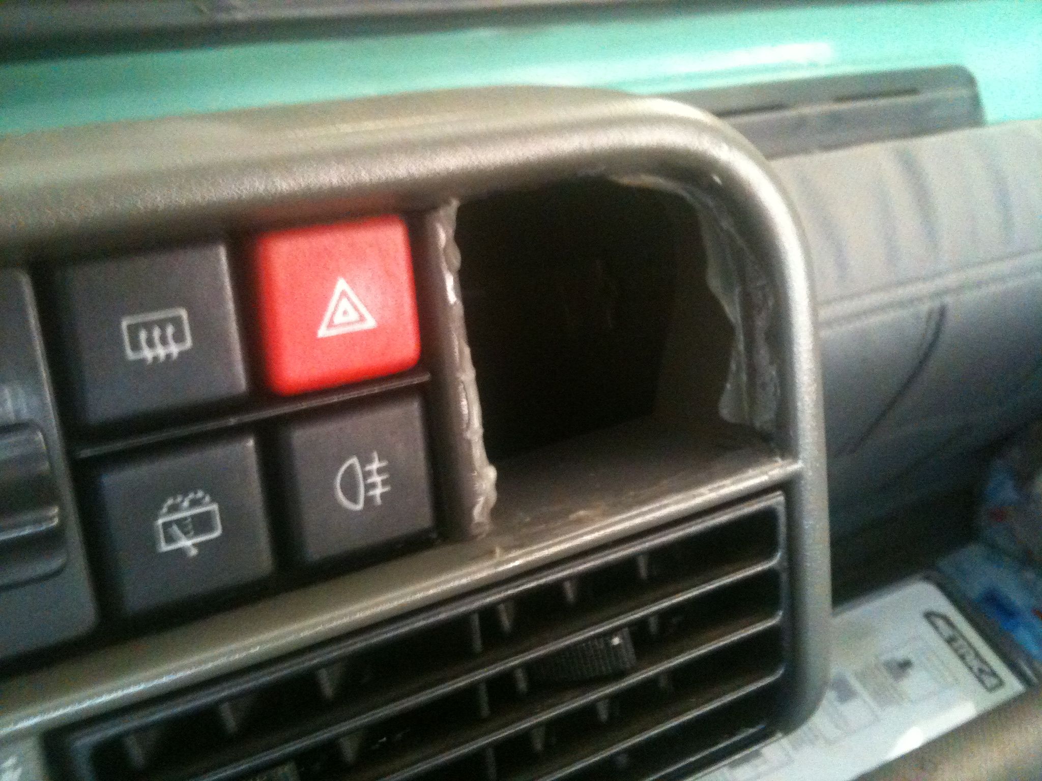Install a Thermometer in an Old Car [UPDATED] 12 Steps (with Pictures) Instructables