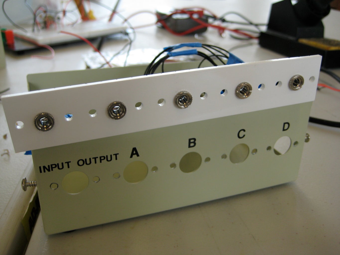 DIY Audio Switch : 9 Steps (with Pictures) Circuit Diagram