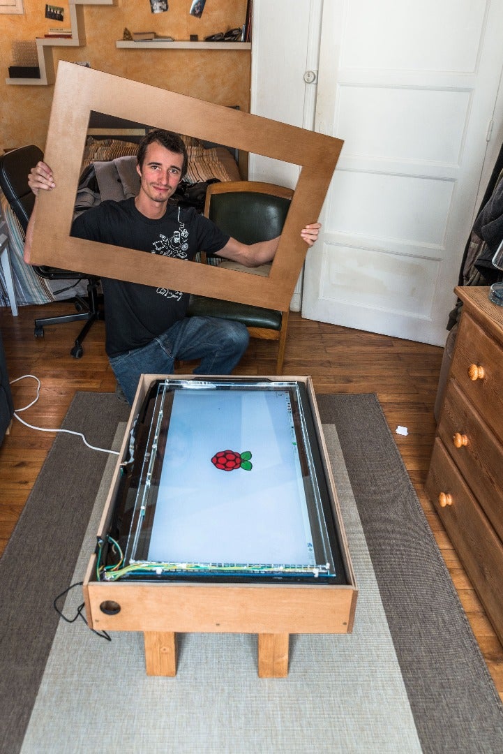 Touch Screen Coffee Table DIY With 32" TV and Low Cost CCD Sensor 18 Steps (with Pictures