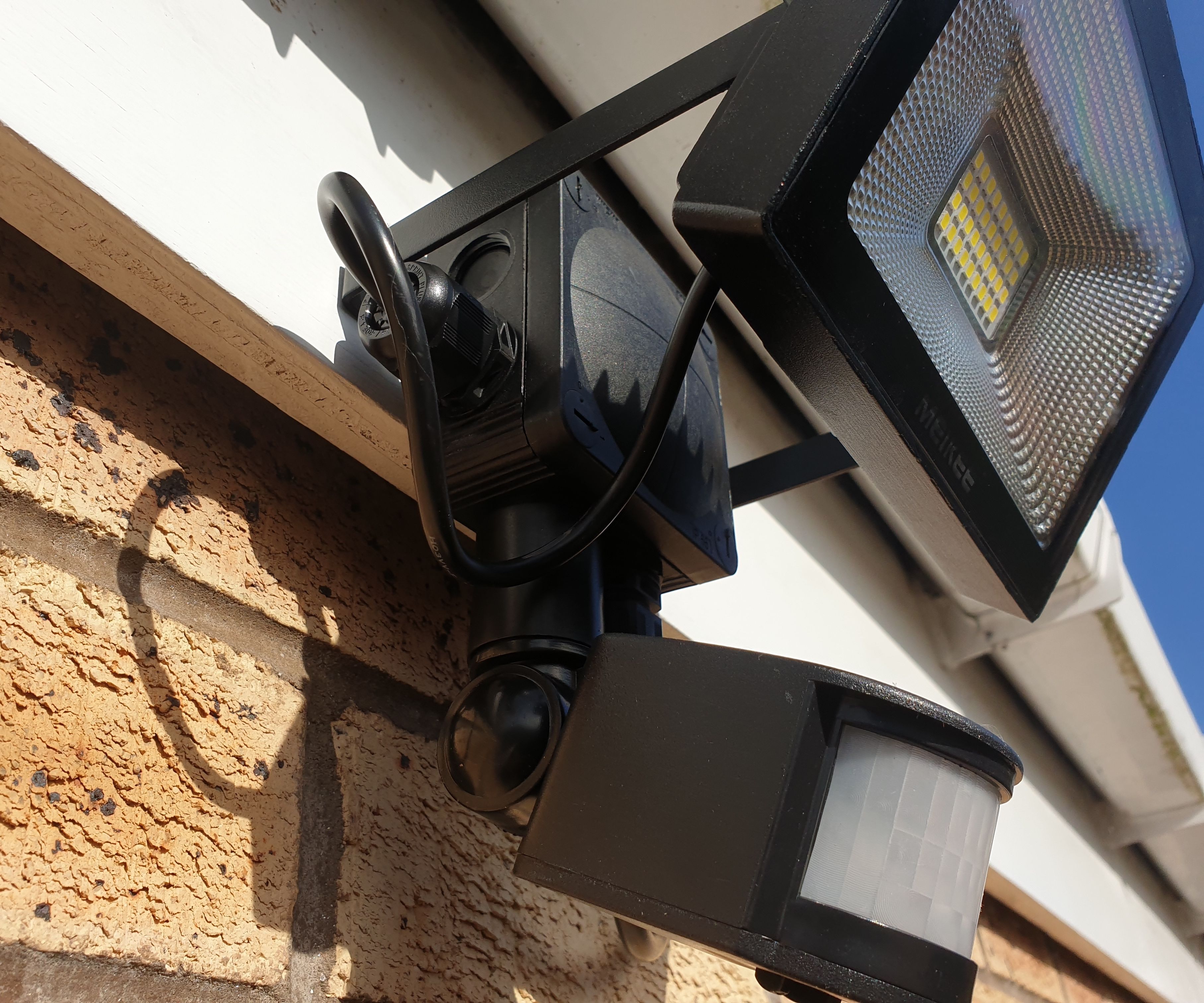 corner pir security lights