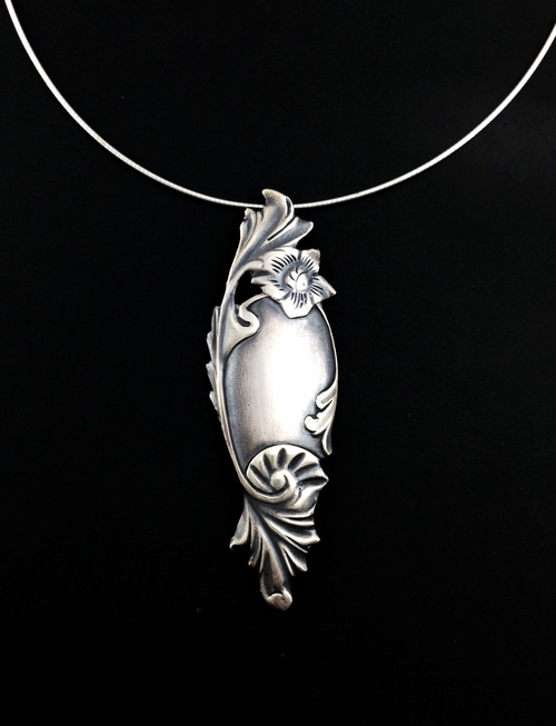 pancake hood necklace