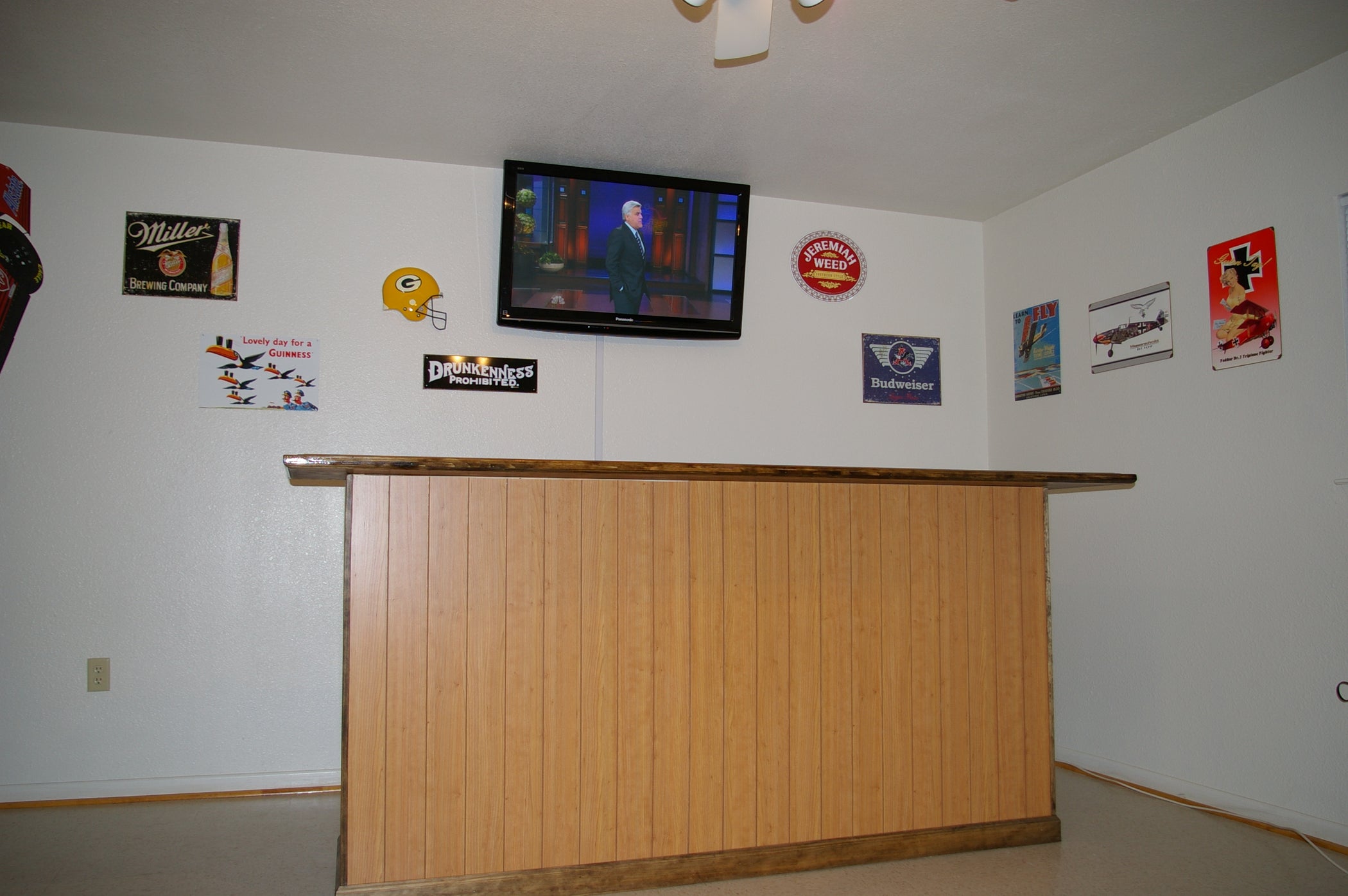 Home Built Bar With Mini Fridge 5 Steps Instructables