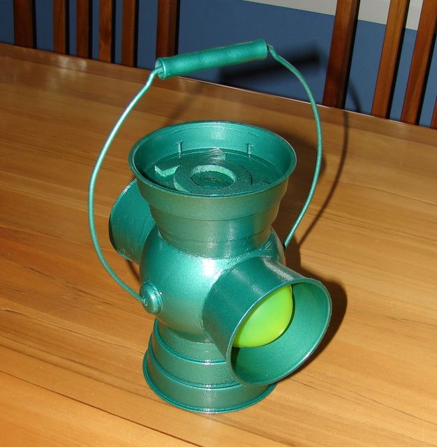 How to Make a Green Lantern Power Battery (Hal Jordan's) 10 Steps