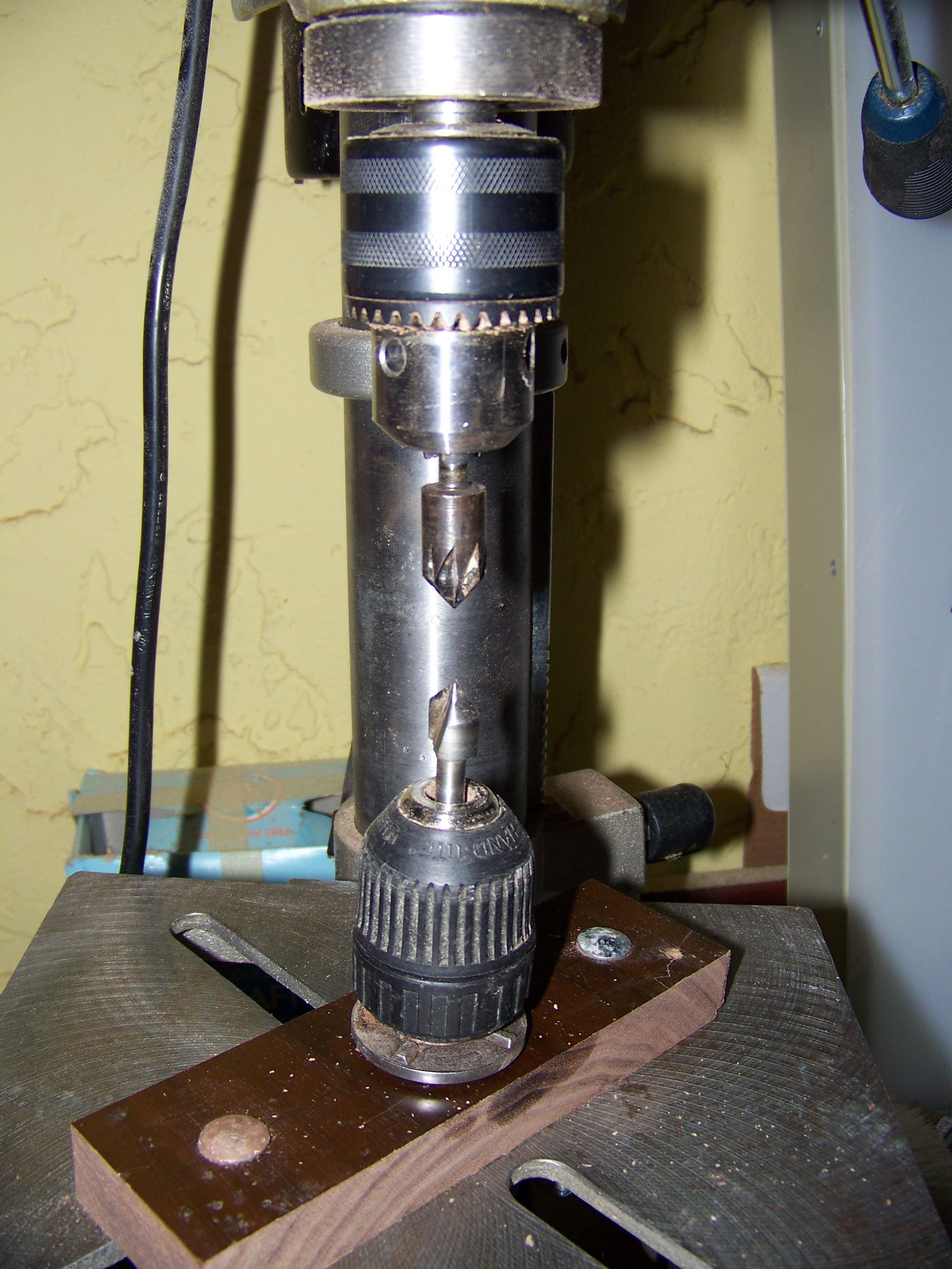 Drill Press Lathe : 4 Steps (with 