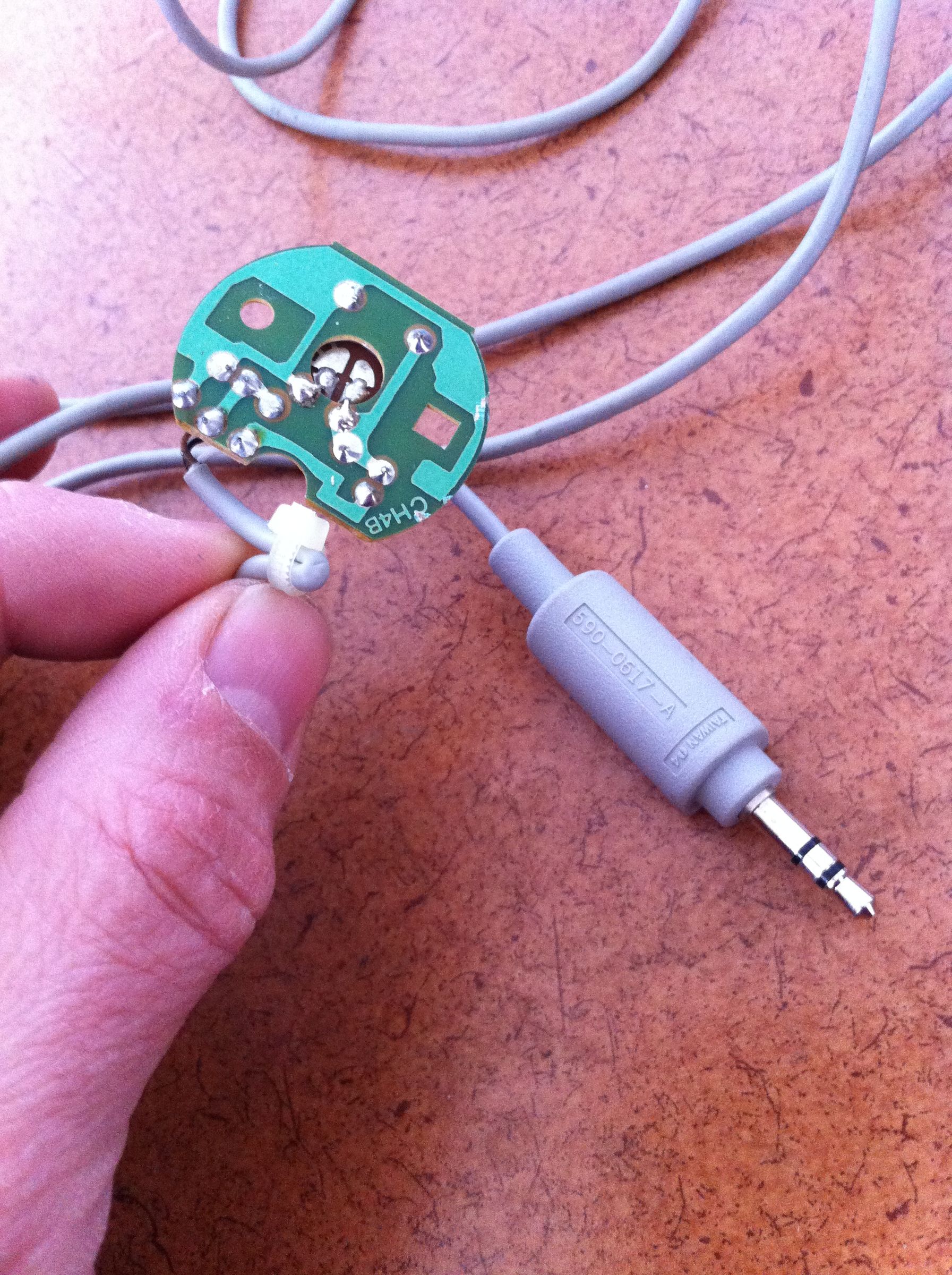 How do i wire condenser mics in stereo to plug into my computer