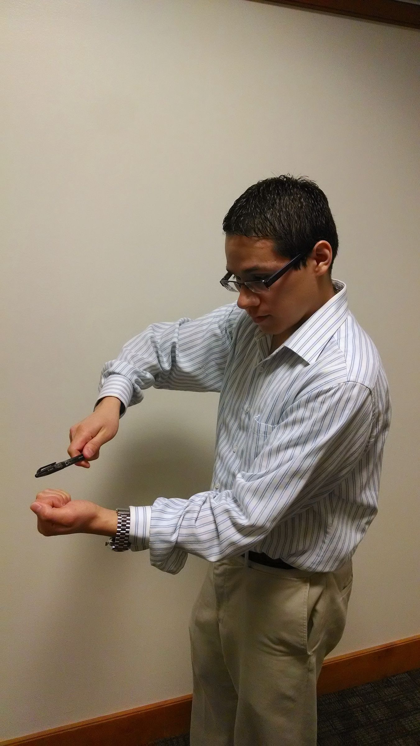 Magic Trick Make a Coin Disappear 11 Steps Instructables