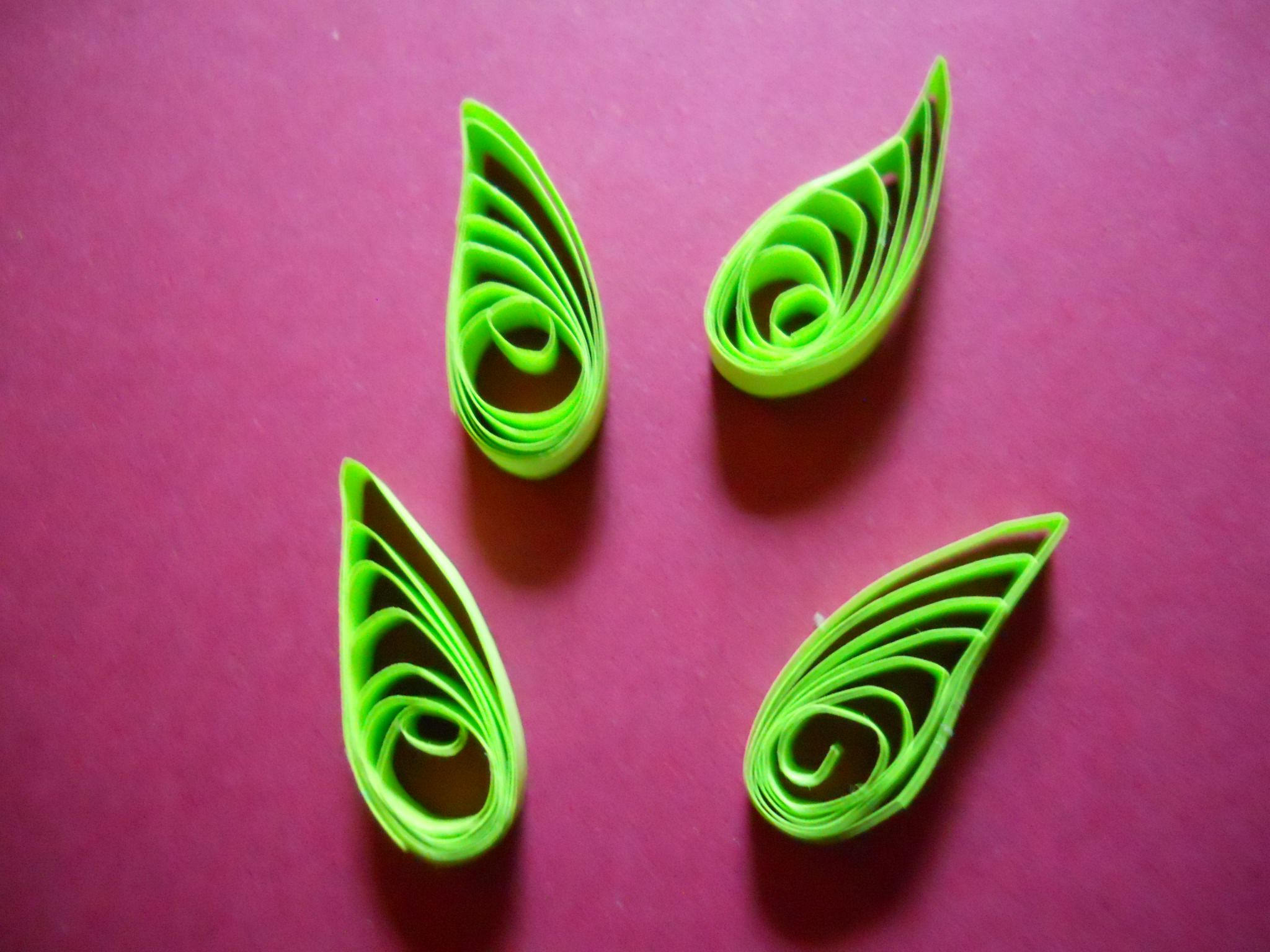 Simple Flower and Leaf Quilling Without a Quilling Tool 4 Steps (with