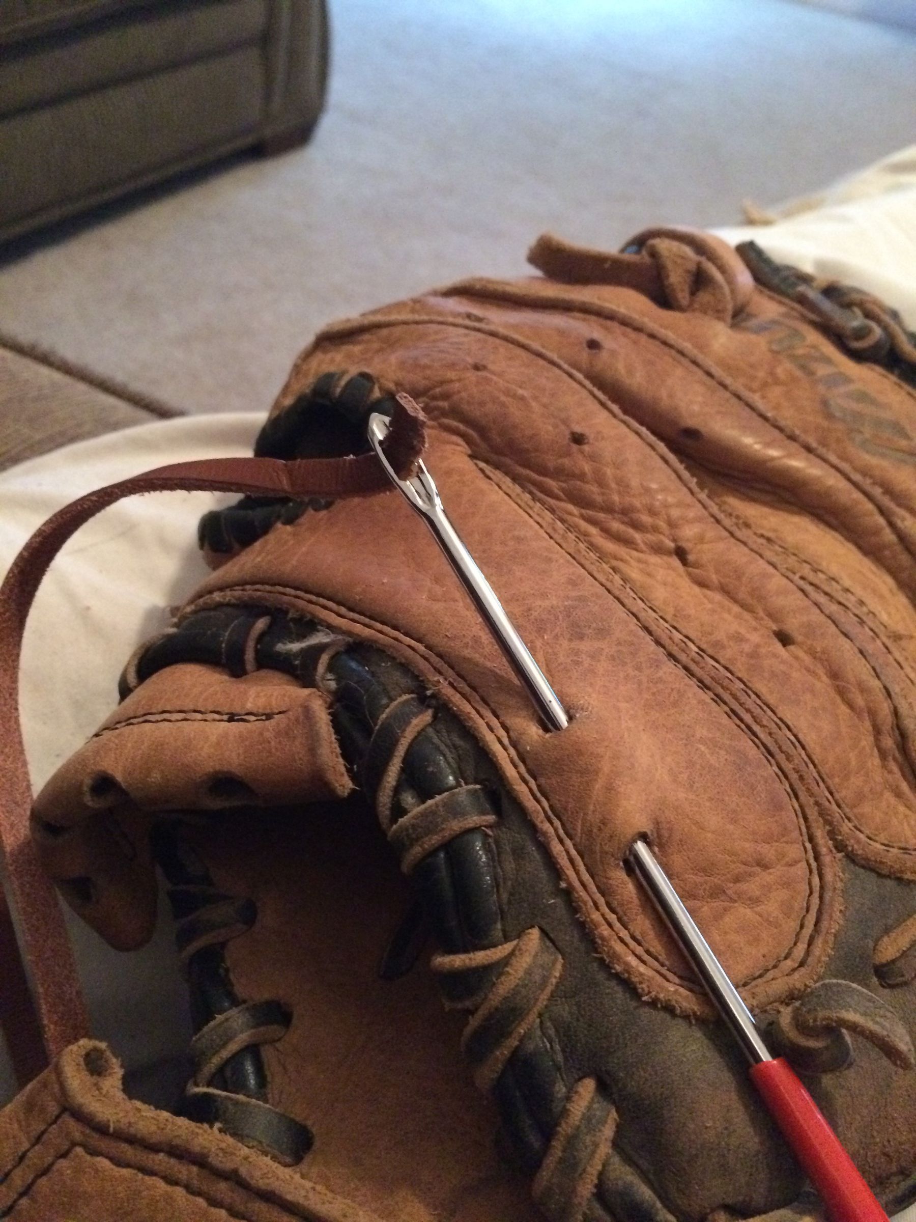 Relace a Baseball Glove 8 Steps Instructables